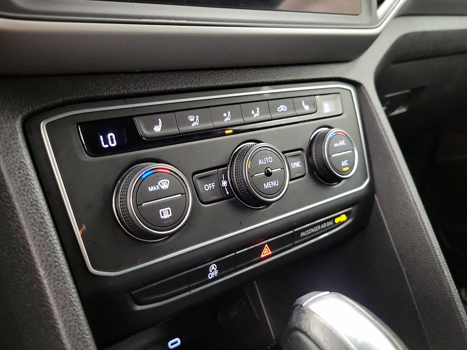 2021 Volkswagen Atlas Cross Sport SE w/Tech - Photo 17