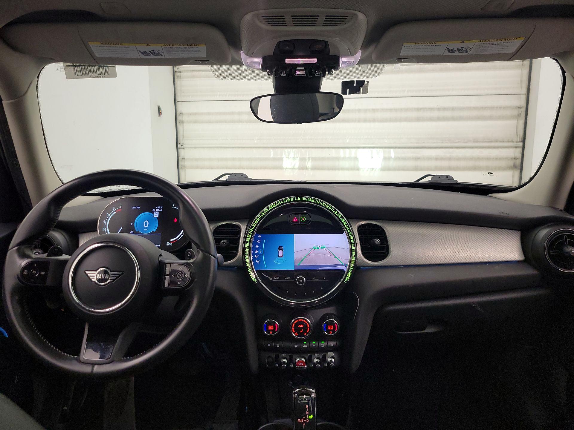Thumbnail: 2022 MINI Cooper Hardtop - 9