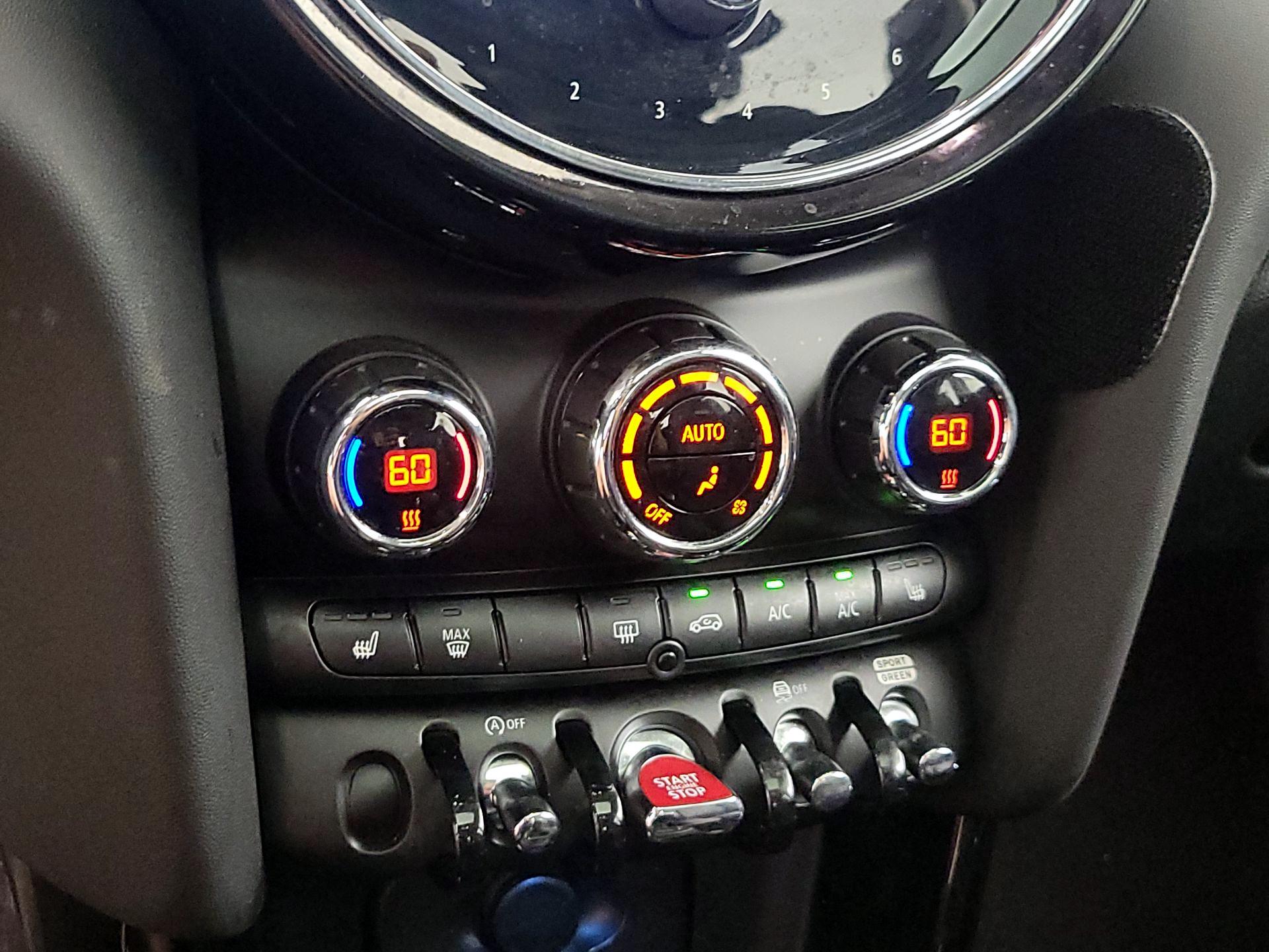 Thumbnail: 2022 MINI Cooper Hardtop - 16