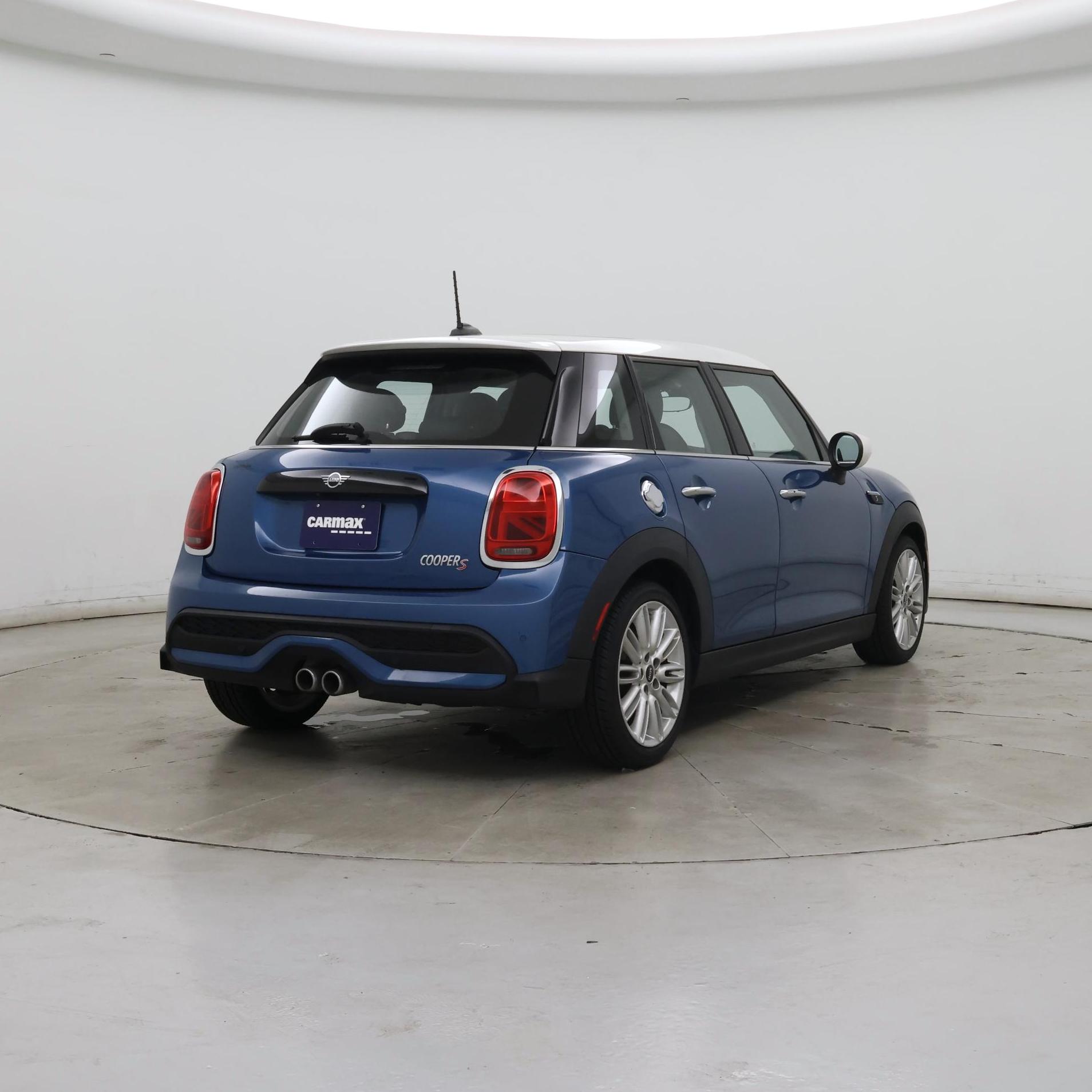 Thumbnail: 2022 MINI Cooper Hardtop - 8