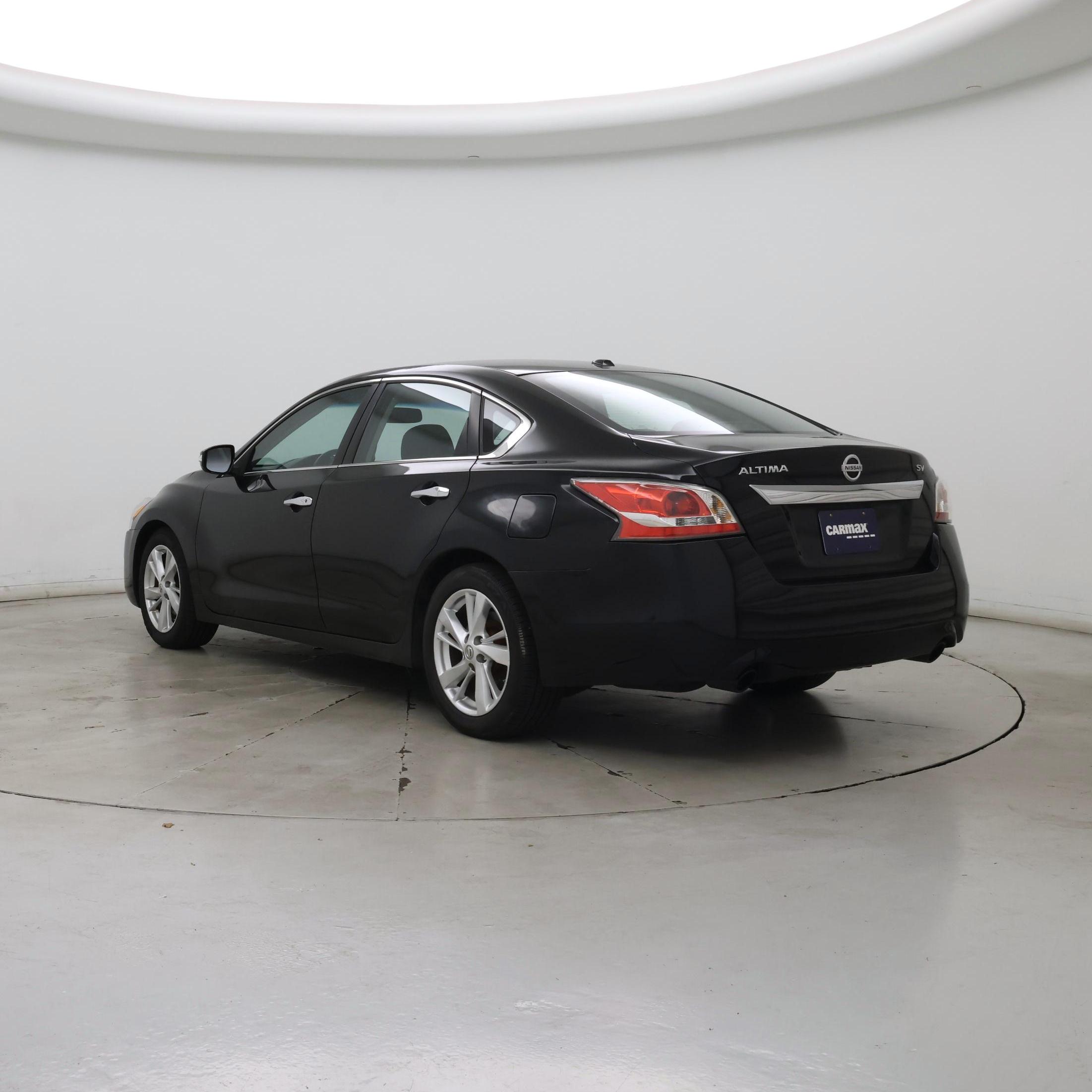 Thumbnail: 2015 Nissan Altima - 2