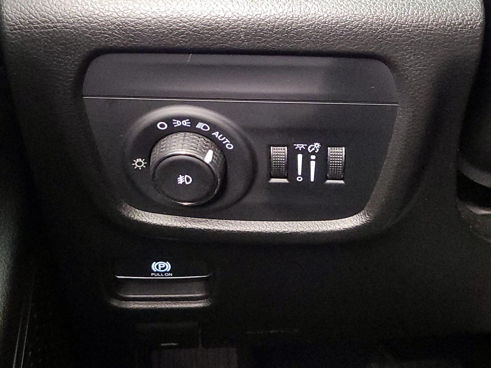 2023 Jeep Grand Cherokee Limited - Photo 14