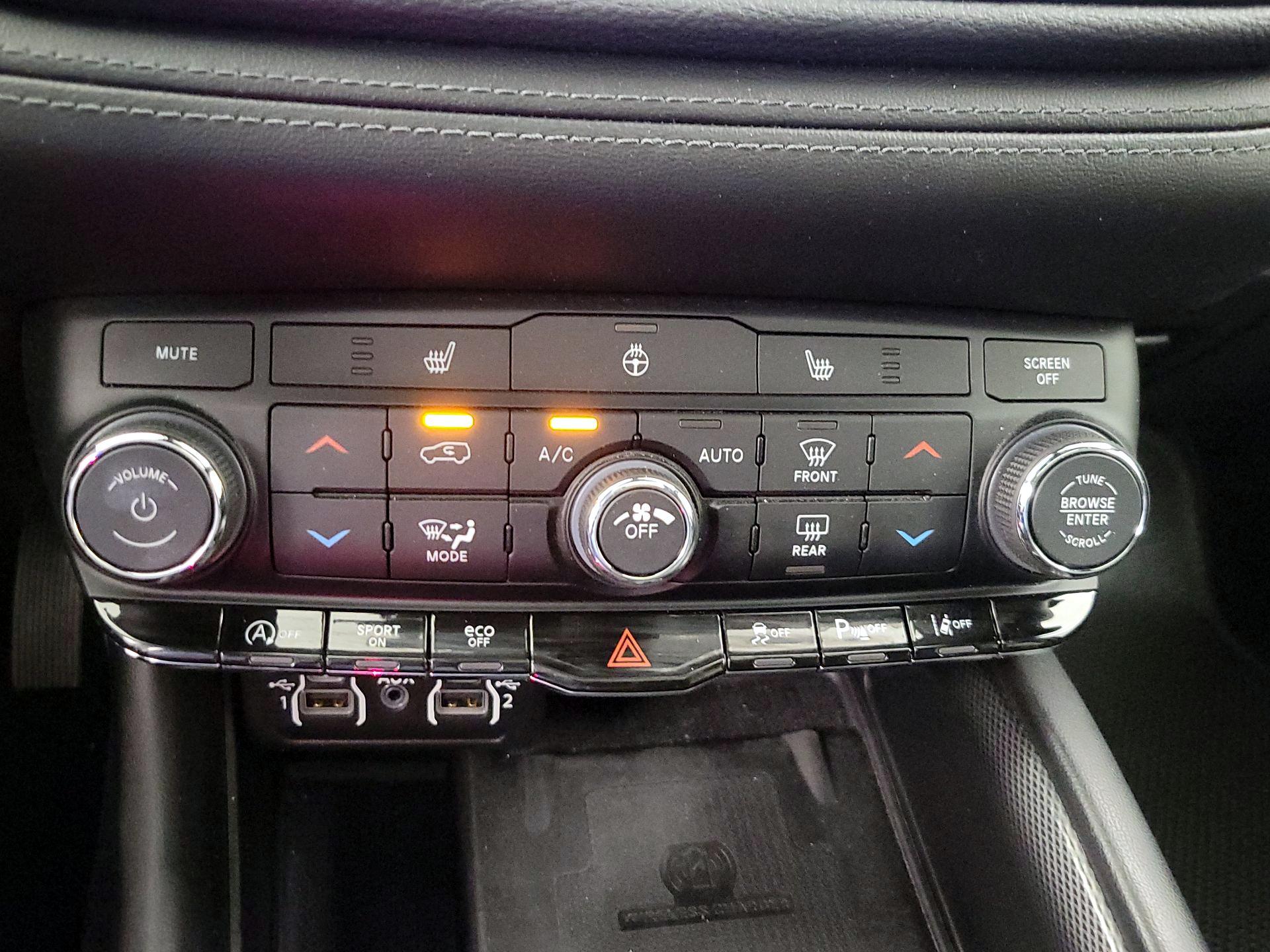 Thumbnail: 2022 Dodge Durango - 17