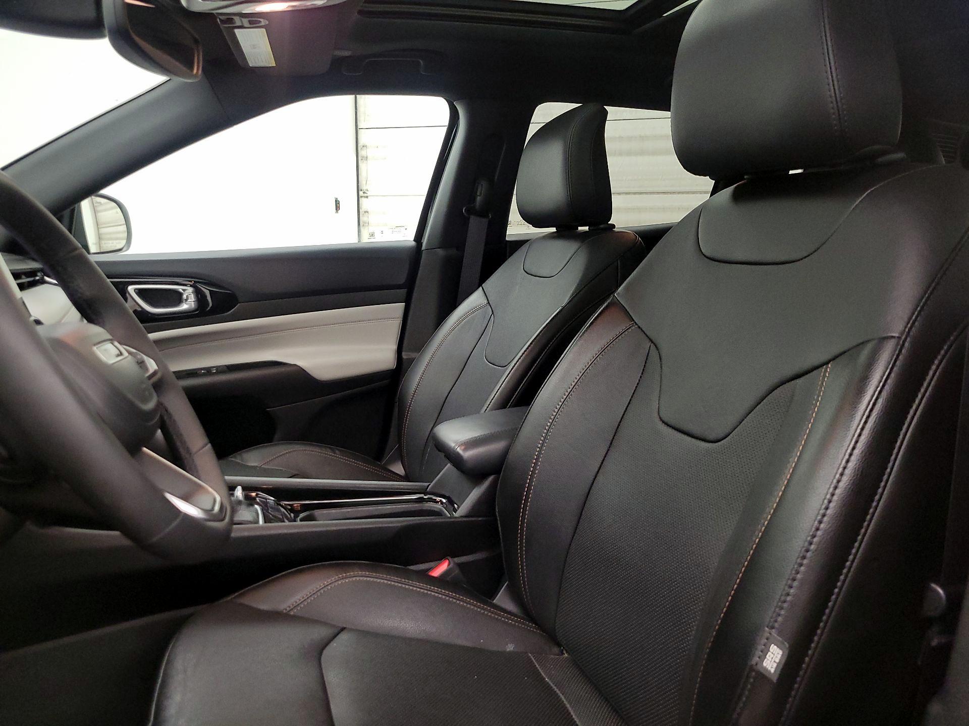 Thumbnail: 2023 Jeep Compass - 11