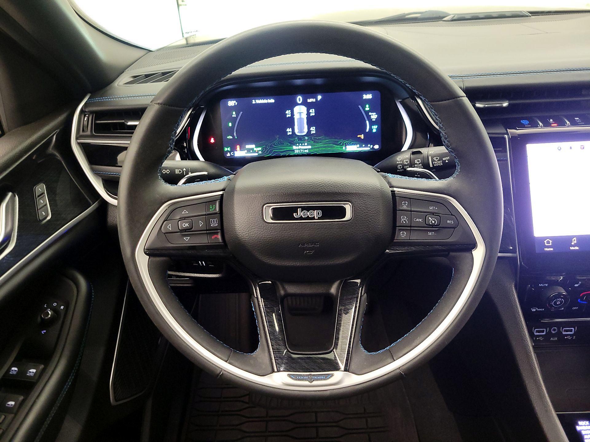 Thumbnail: 2022 Jeep Grand Cherokee - 10