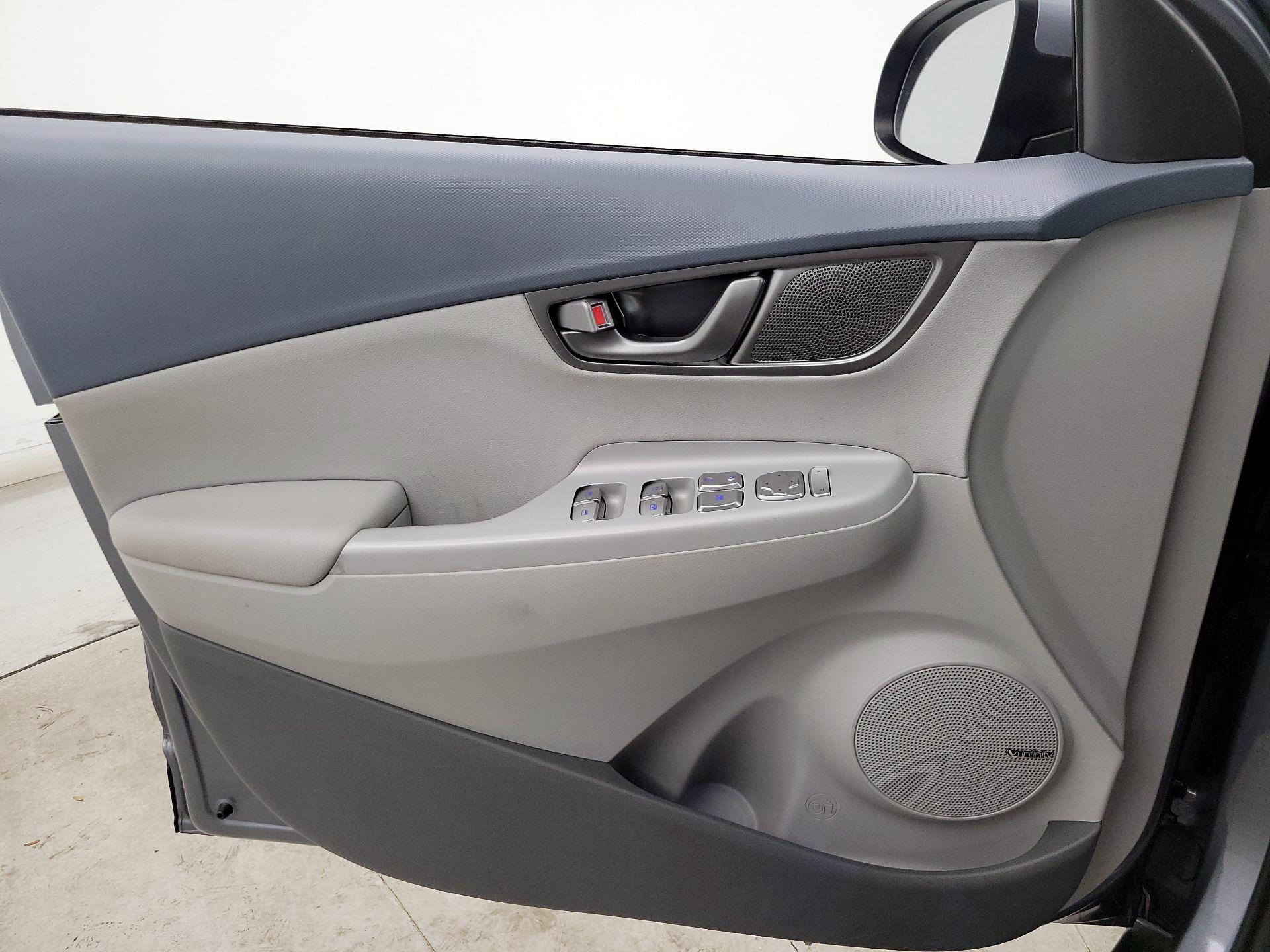 Thumbnail: 2021 Hyundai Kona - 12