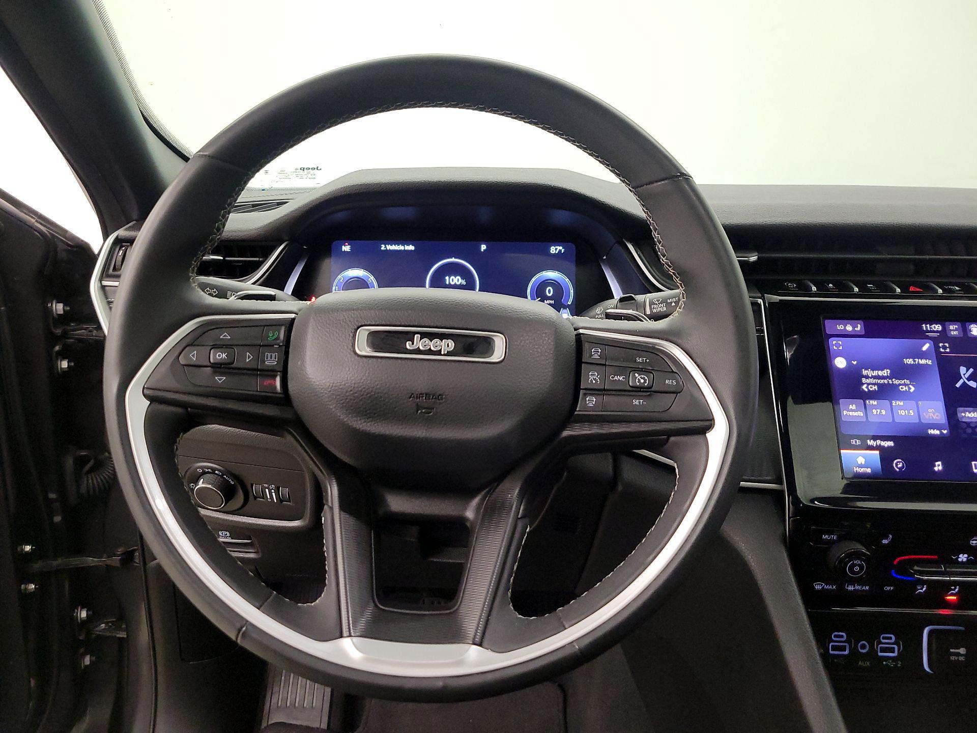 Thumbnail: 2023 Jeep Grand Cherokee - 10