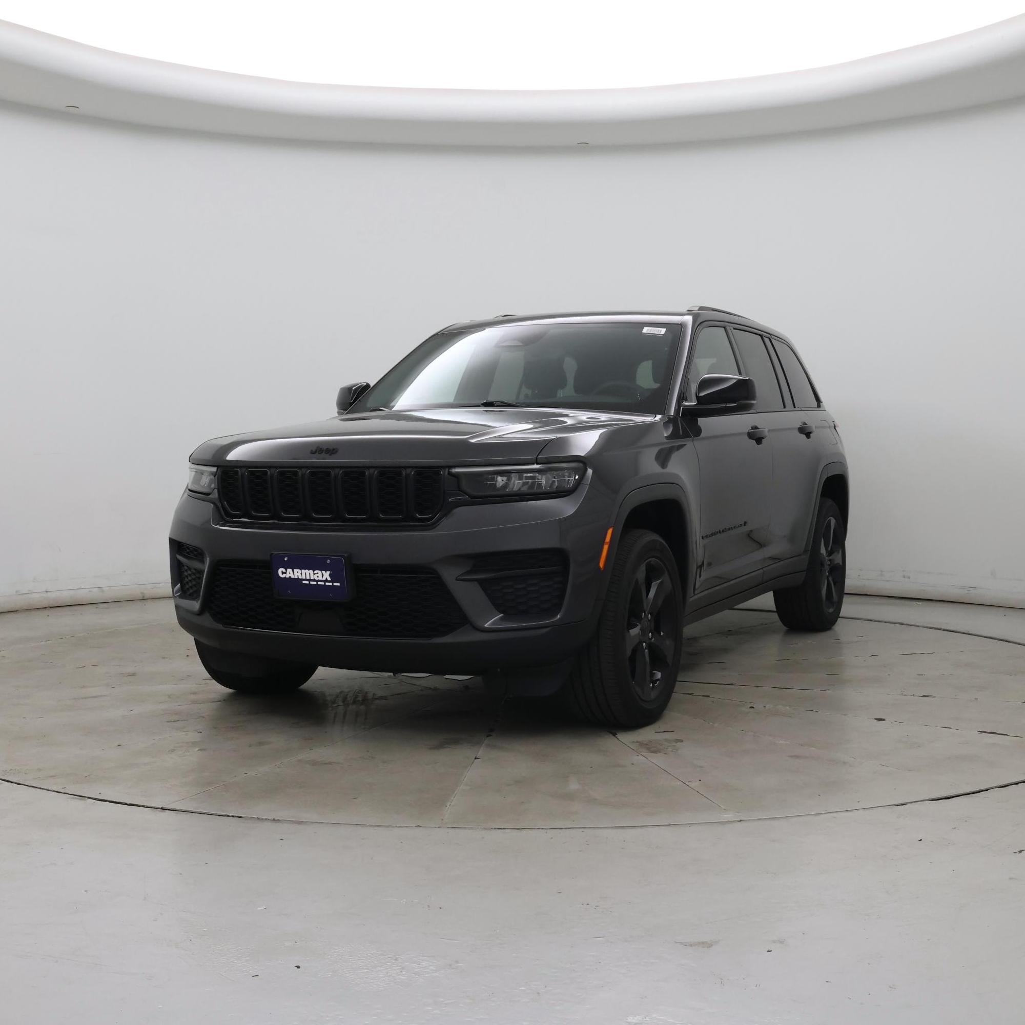Thumbnail: 2023 Jeep Grand Cherokee - 4