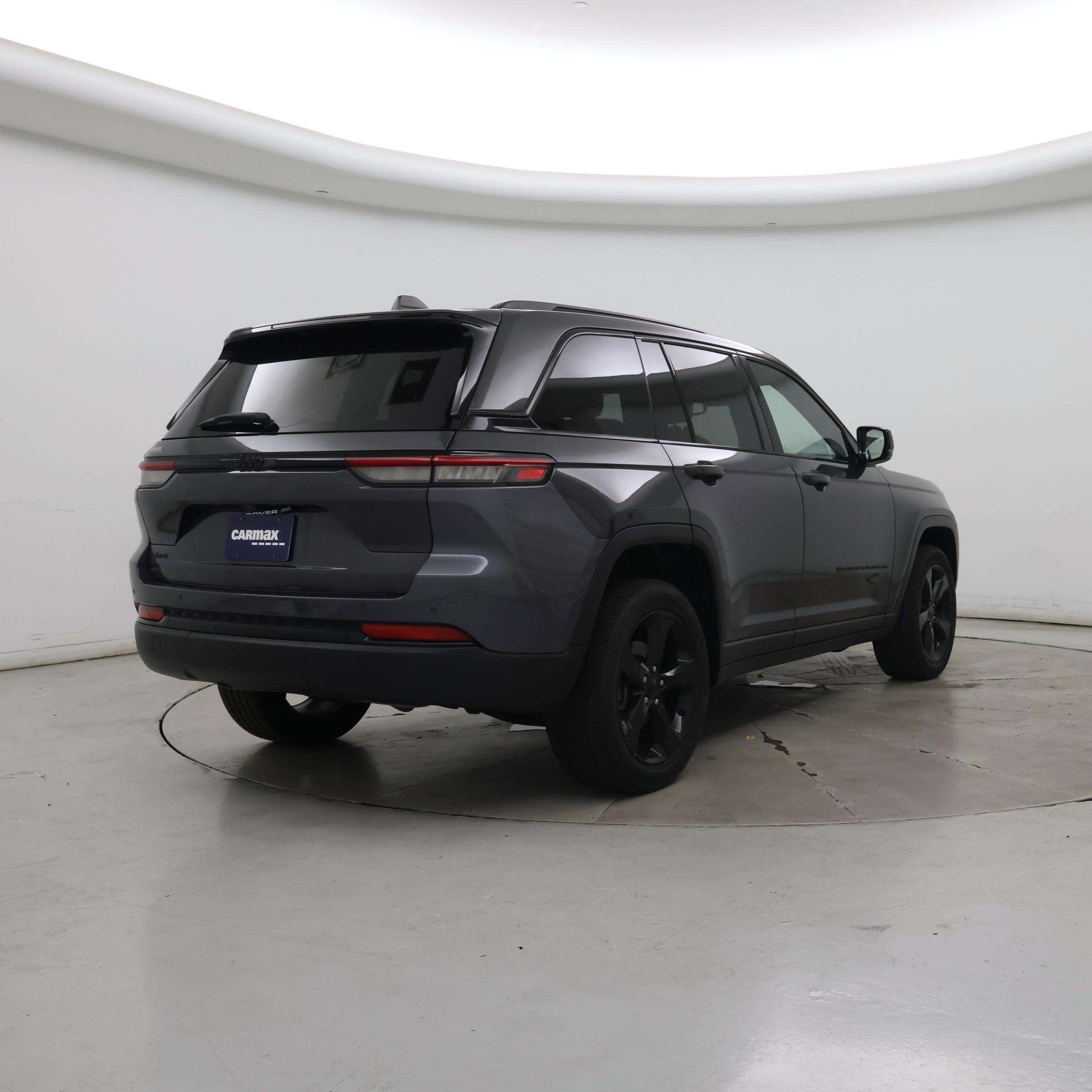 Thumbnail: 2023 Jeep Grand Cherokee - 8
