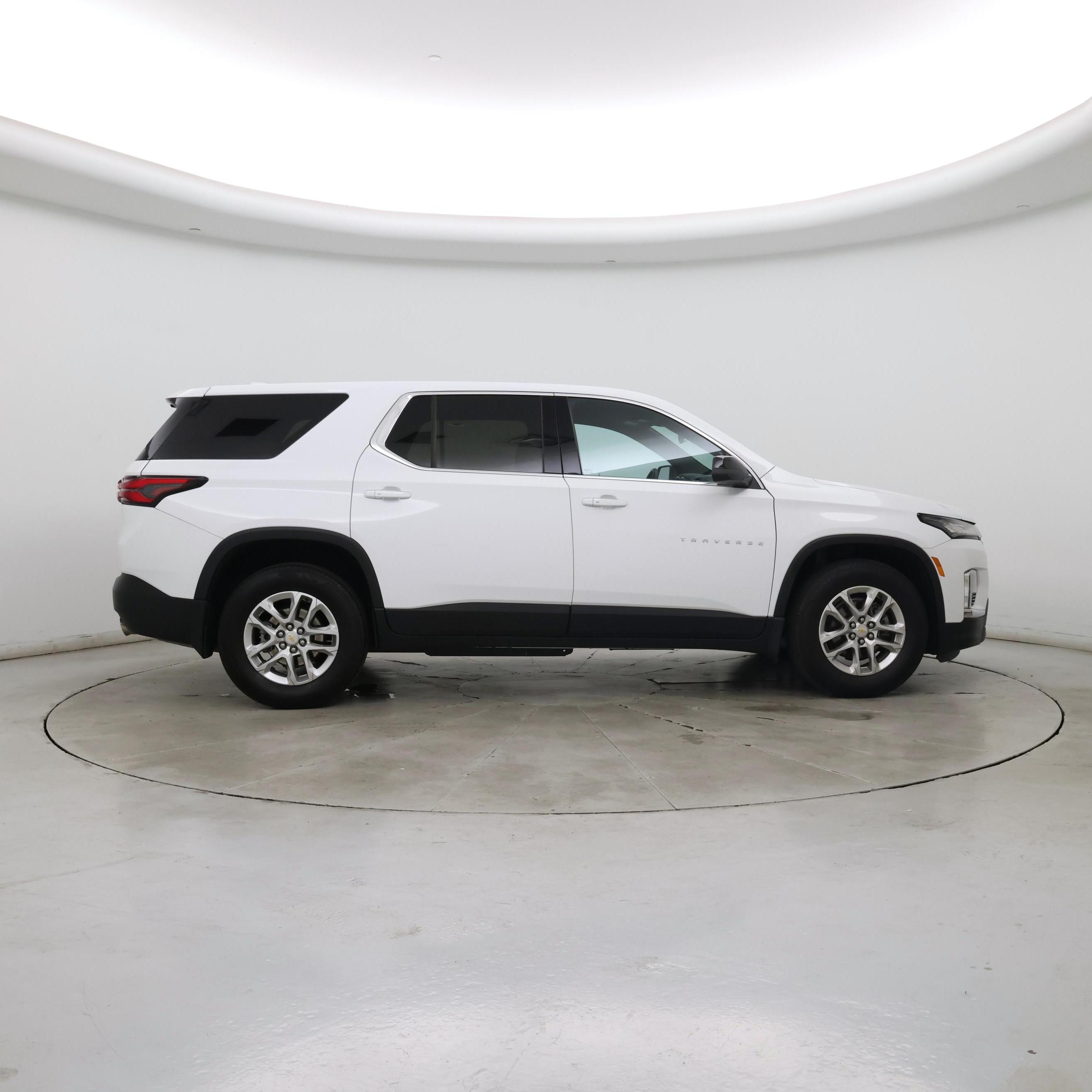 Thumbnail: 2023 Chevrolet Traverse - 7