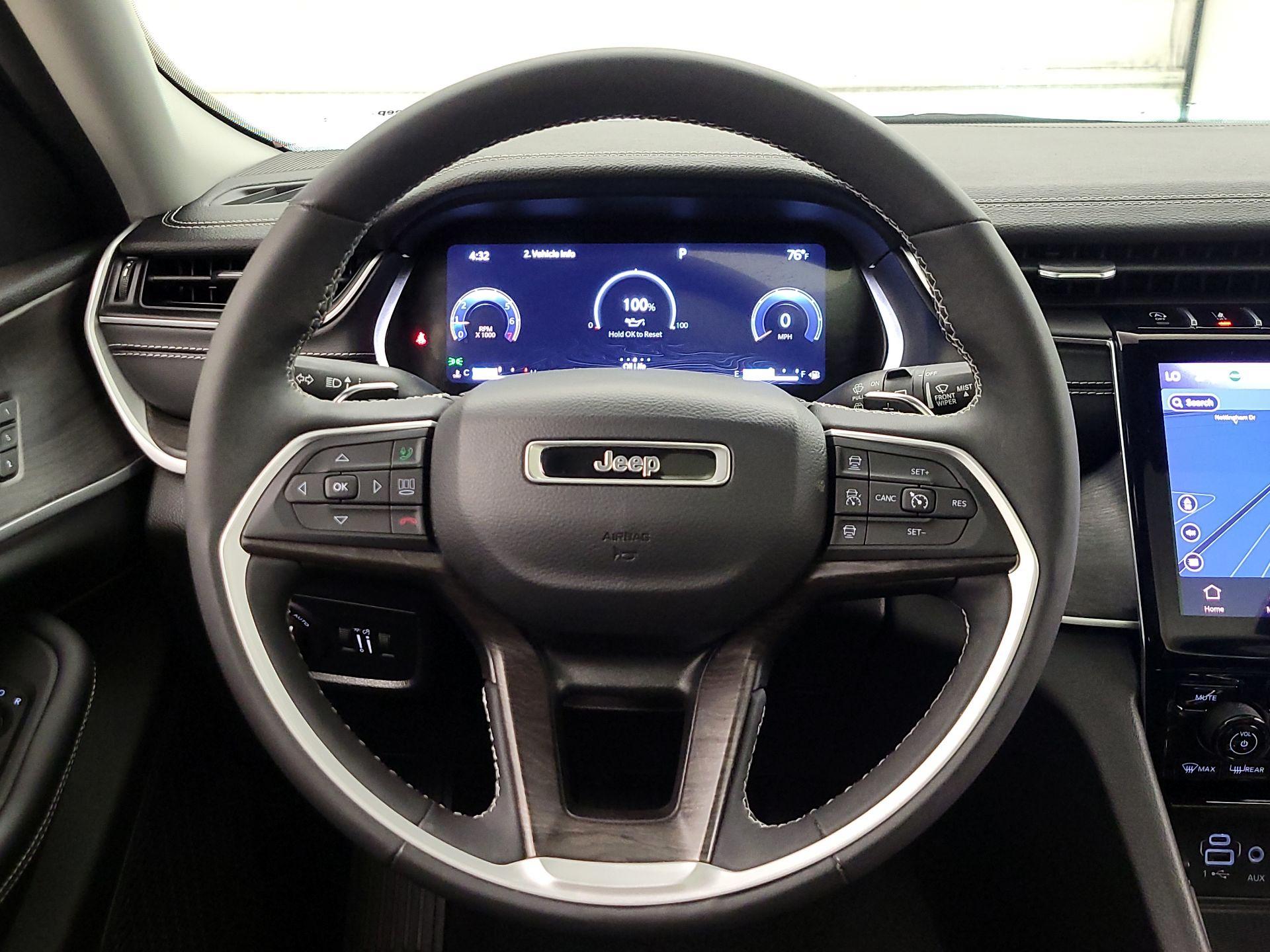 Thumbnail: 2023 Jeep Grand Cherokee - 10