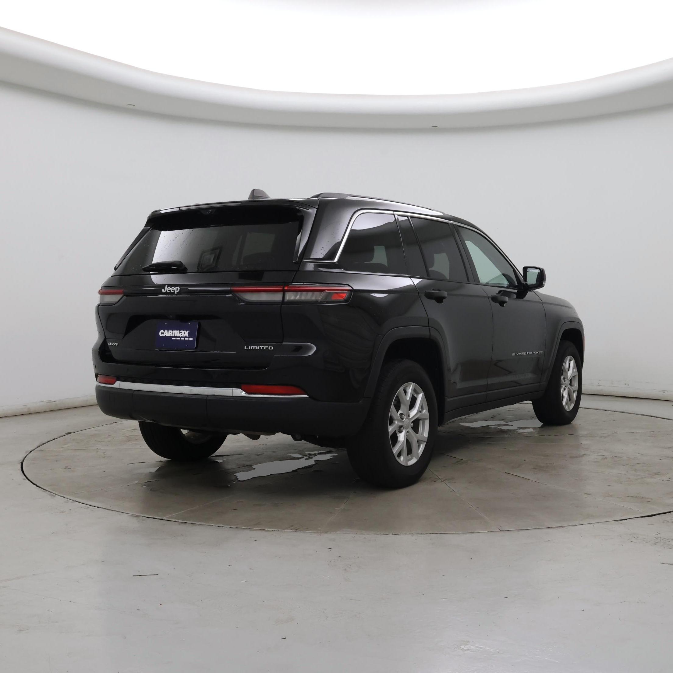Thumbnail: 2023 Jeep Grand Cherokee - 8