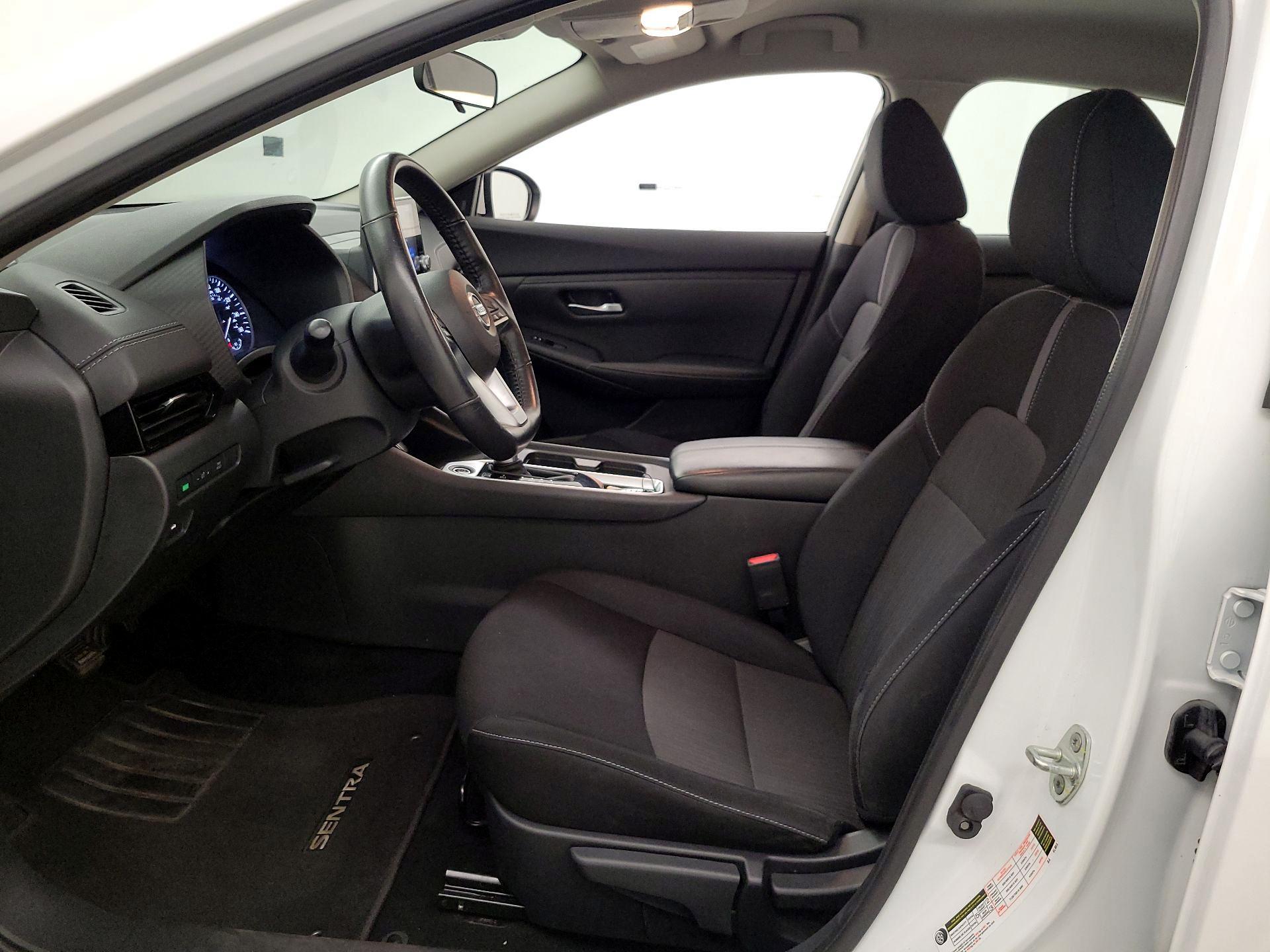 Thumbnail: 2021 Nissan Sentra - 11