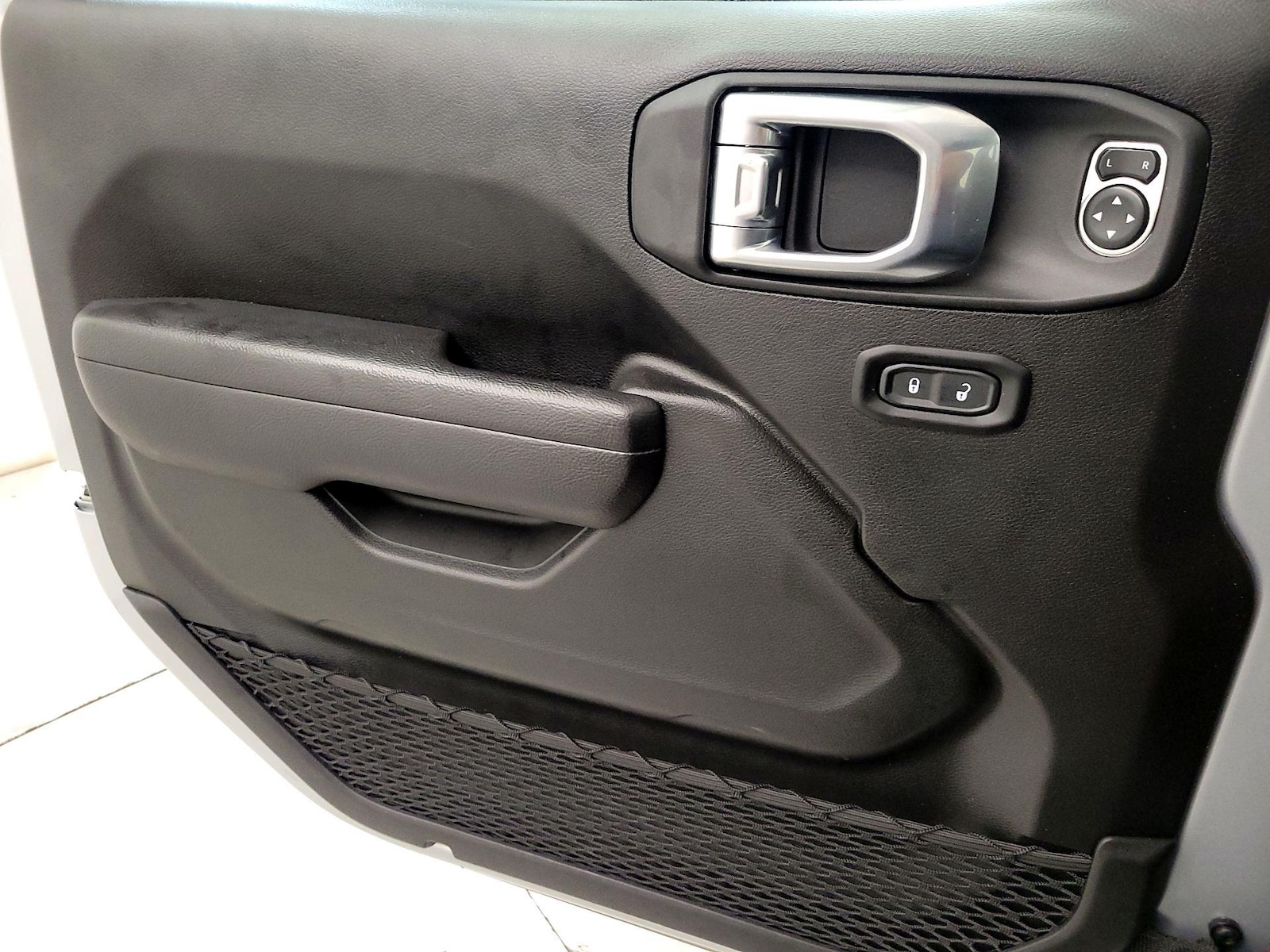 2024 Jeep Wrangler 4-Door Sport S - Photo 13