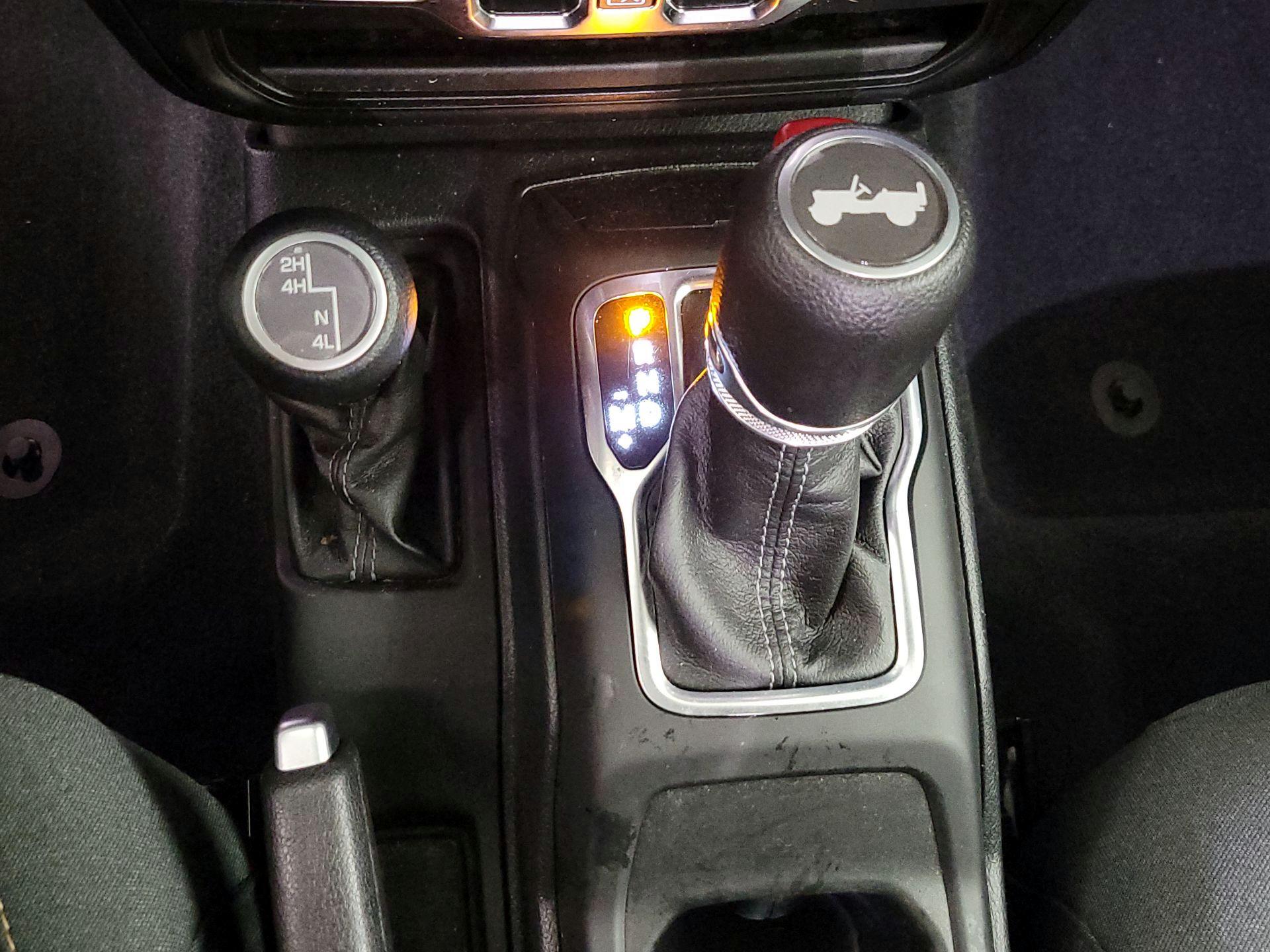 Thumbnail: 2024 Jeep Wrangler - 17