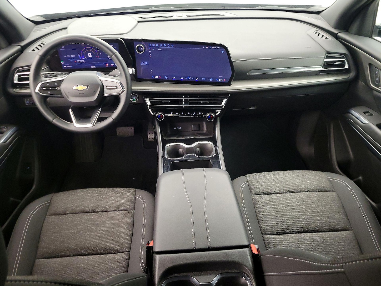 2025 Chevrolet Traverse LT - Photo 10