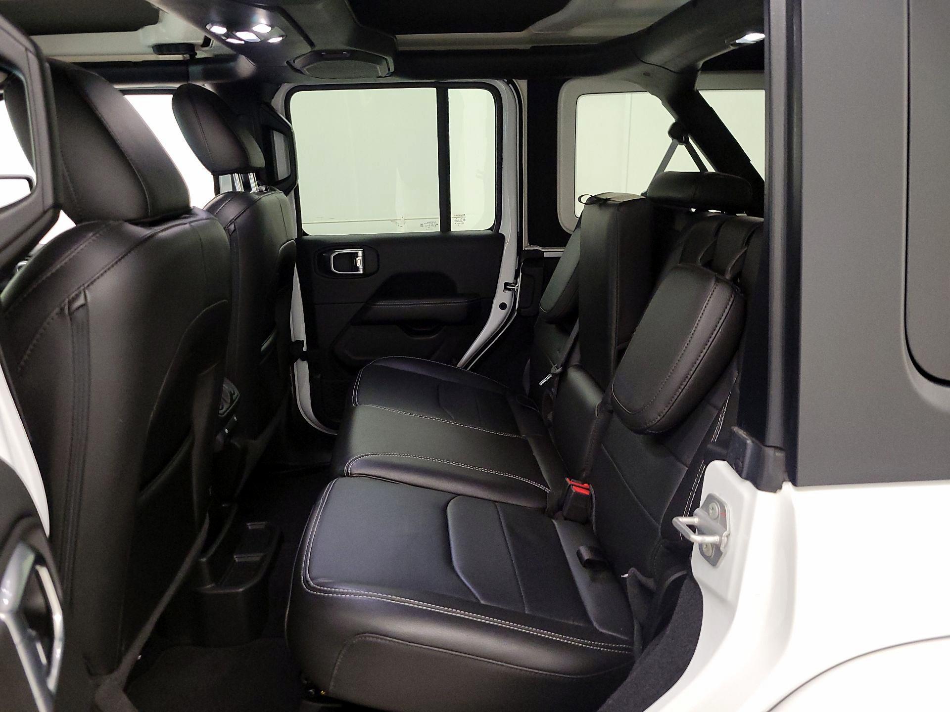 Thumbnail: 2023 Jeep Wrangler - 20