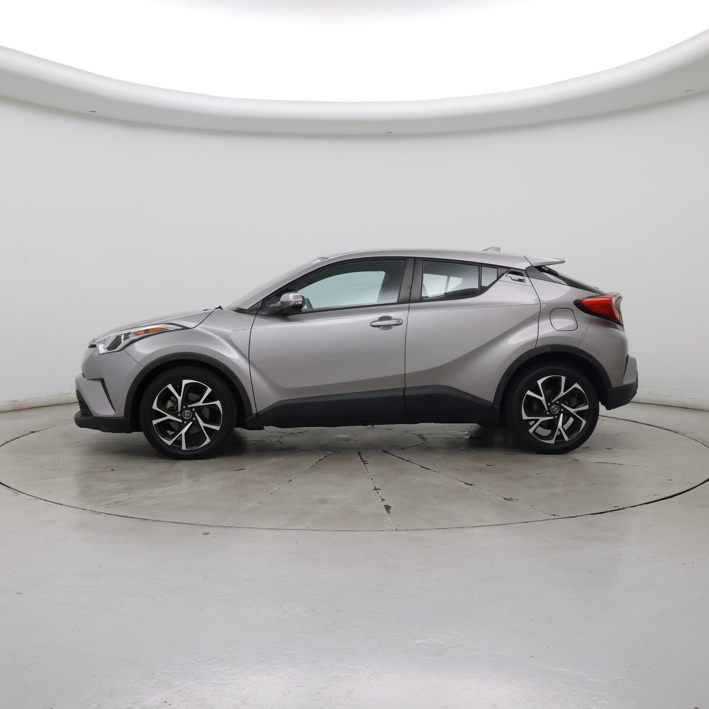 Thumbnail: 2018 Toyota C-HR - 3
