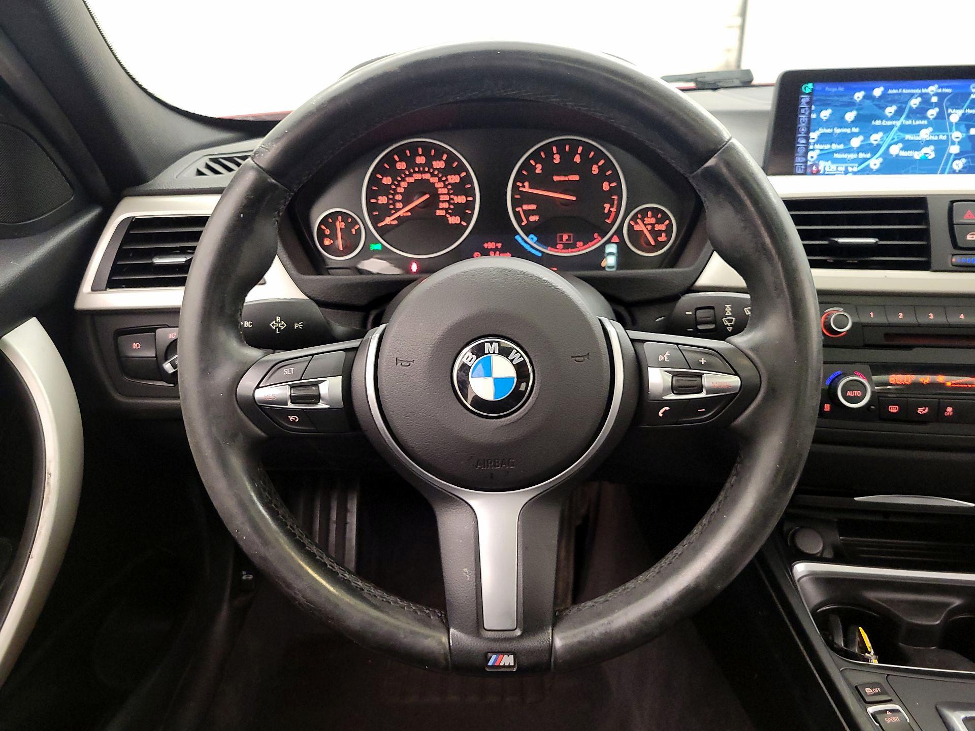 Thumbnail: 2015 BMW 3 Series - 10