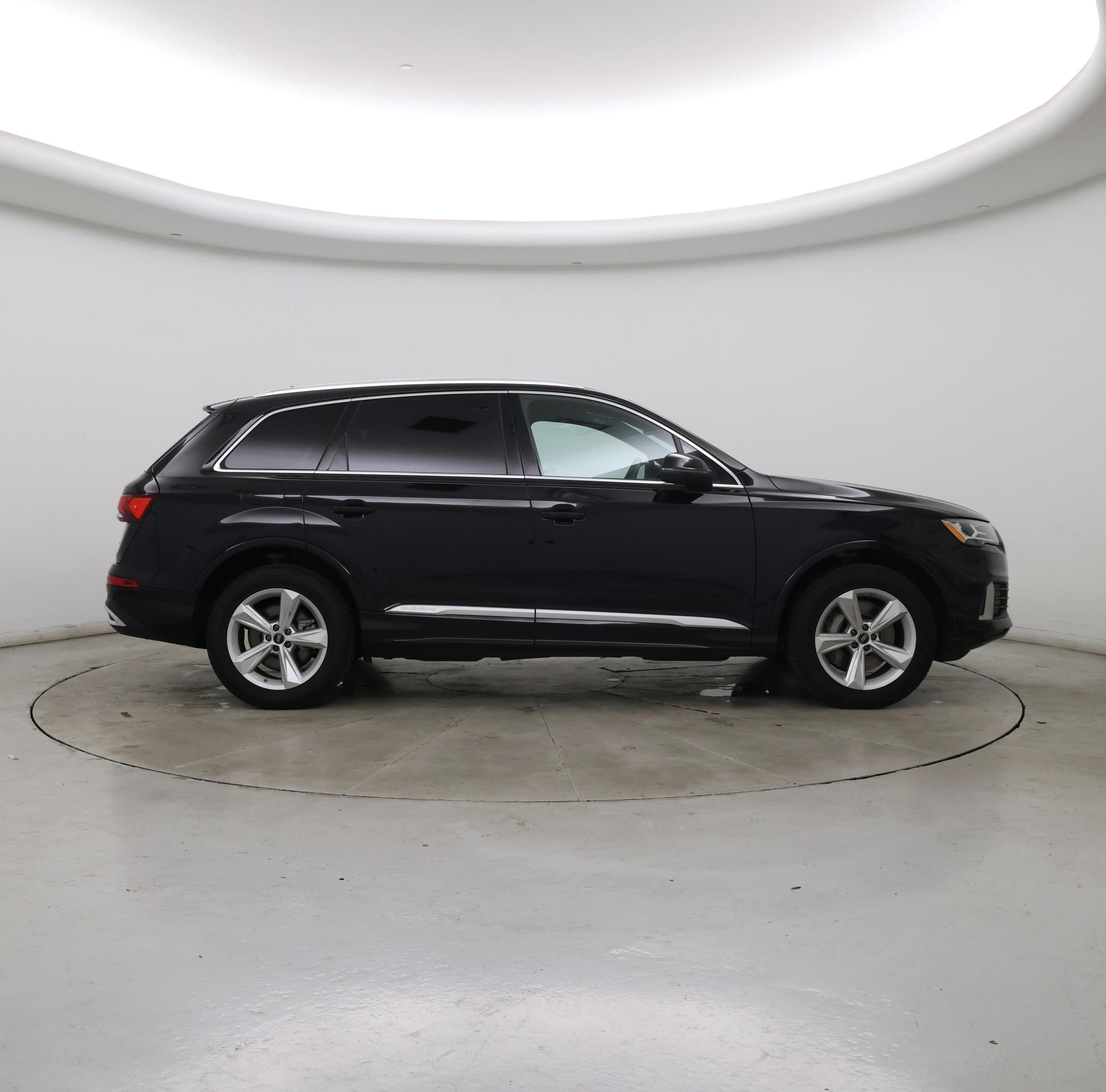Thumbnail: 2023 Audi Q7 - 7