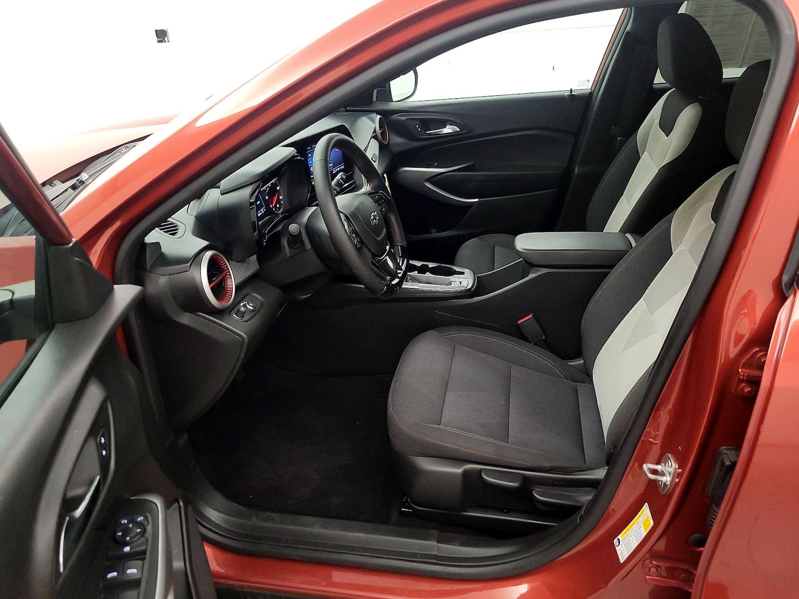 2024 Chevrolet Trax RS - Photo 12