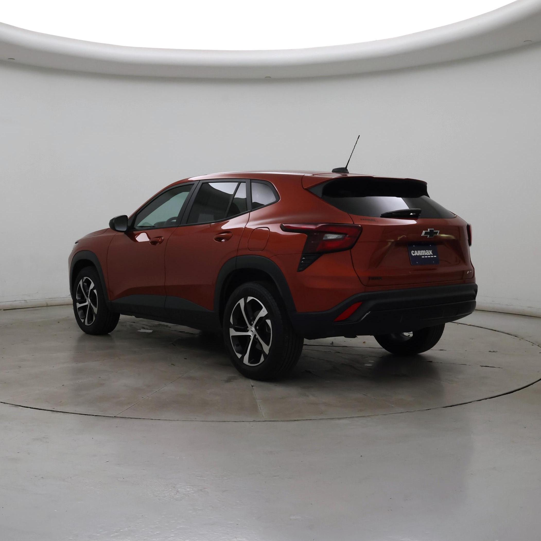 Thumbnail: 2024 Chevrolet Trax - 2