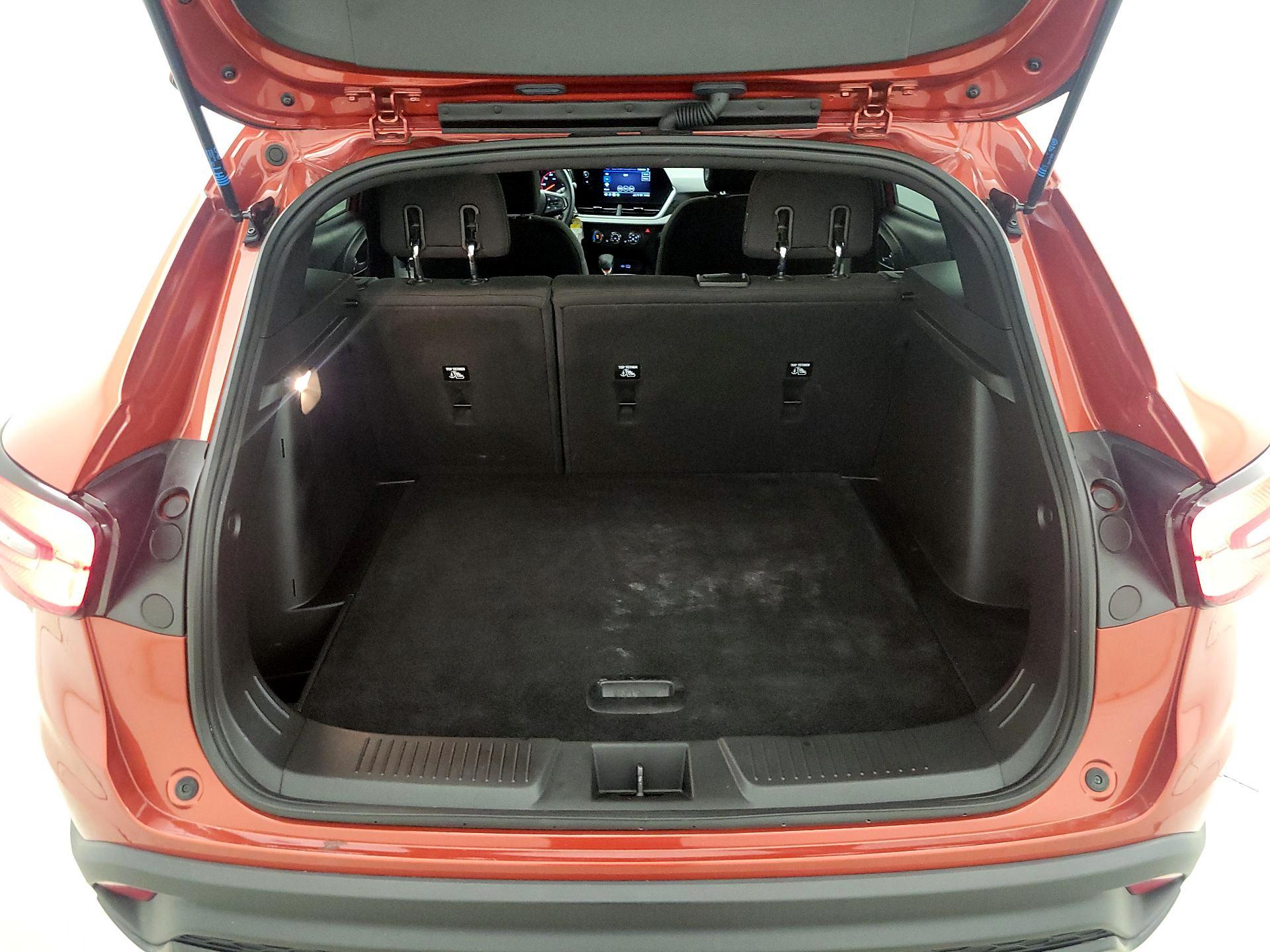 Thumbnail: 2024 Chevrolet Trax - 20