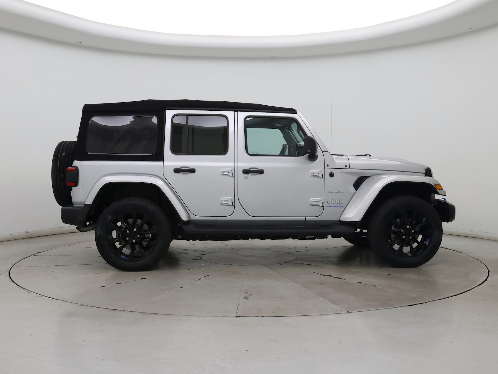 2023 Jeep Wrangler 4xe Sahara 4XE - Photo 8