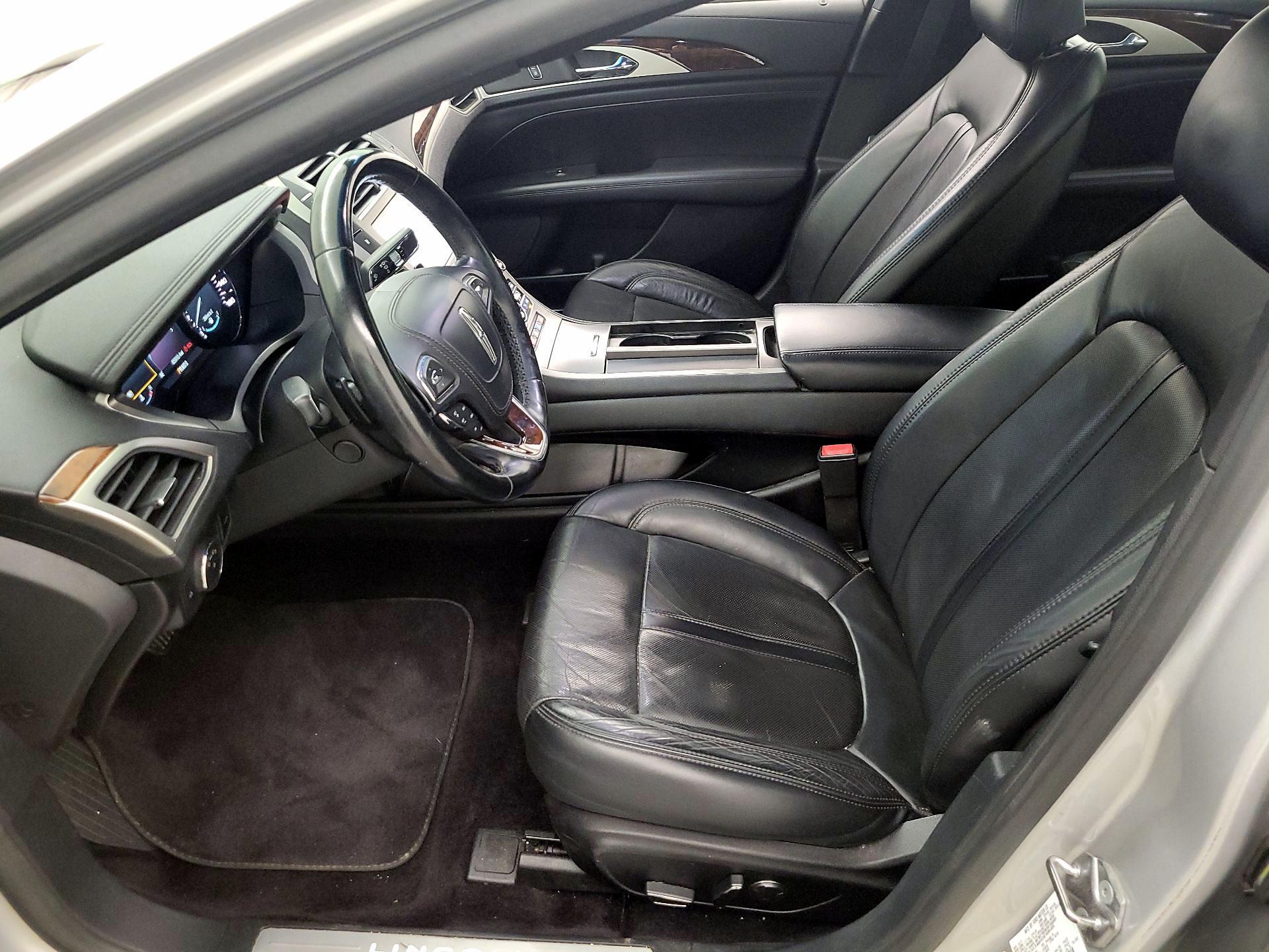Thumbnail: 2017 Lincoln MKZ - 11