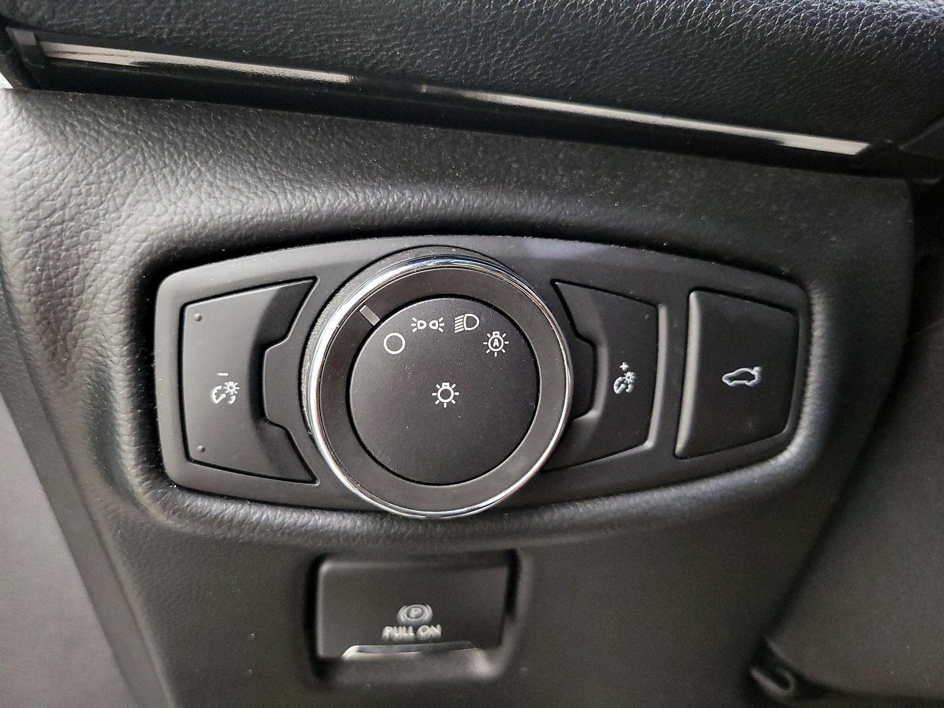 Thumbnail: 2017 Lincoln MKZ - 13