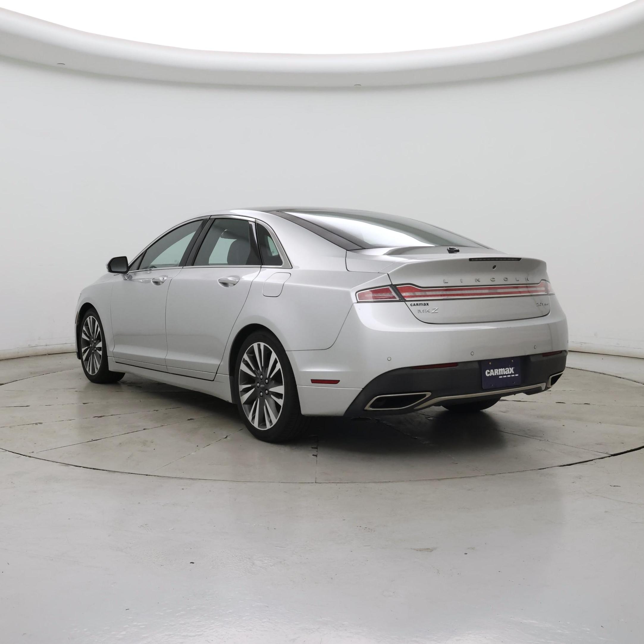 Thumbnail: 2017 Lincoln MKZ - 2