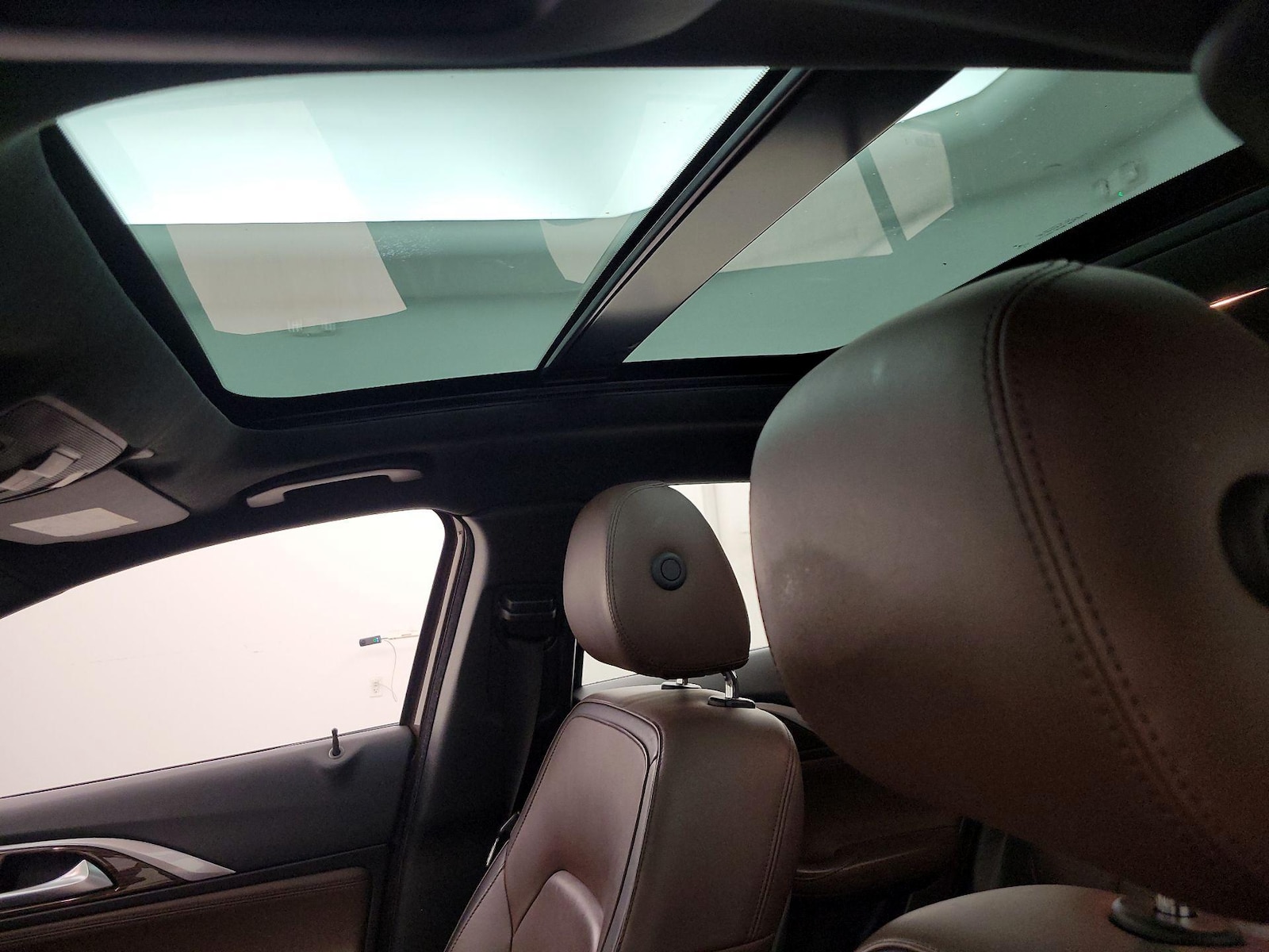 Skylight(s) & Overhead Airbags