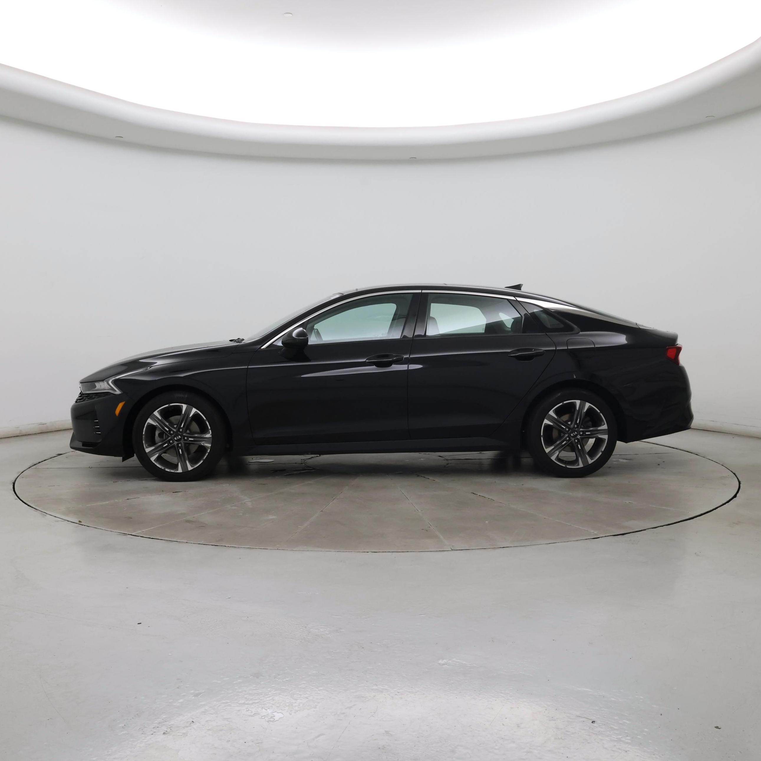 Thumbnail: 2021 Kia K5 - 3