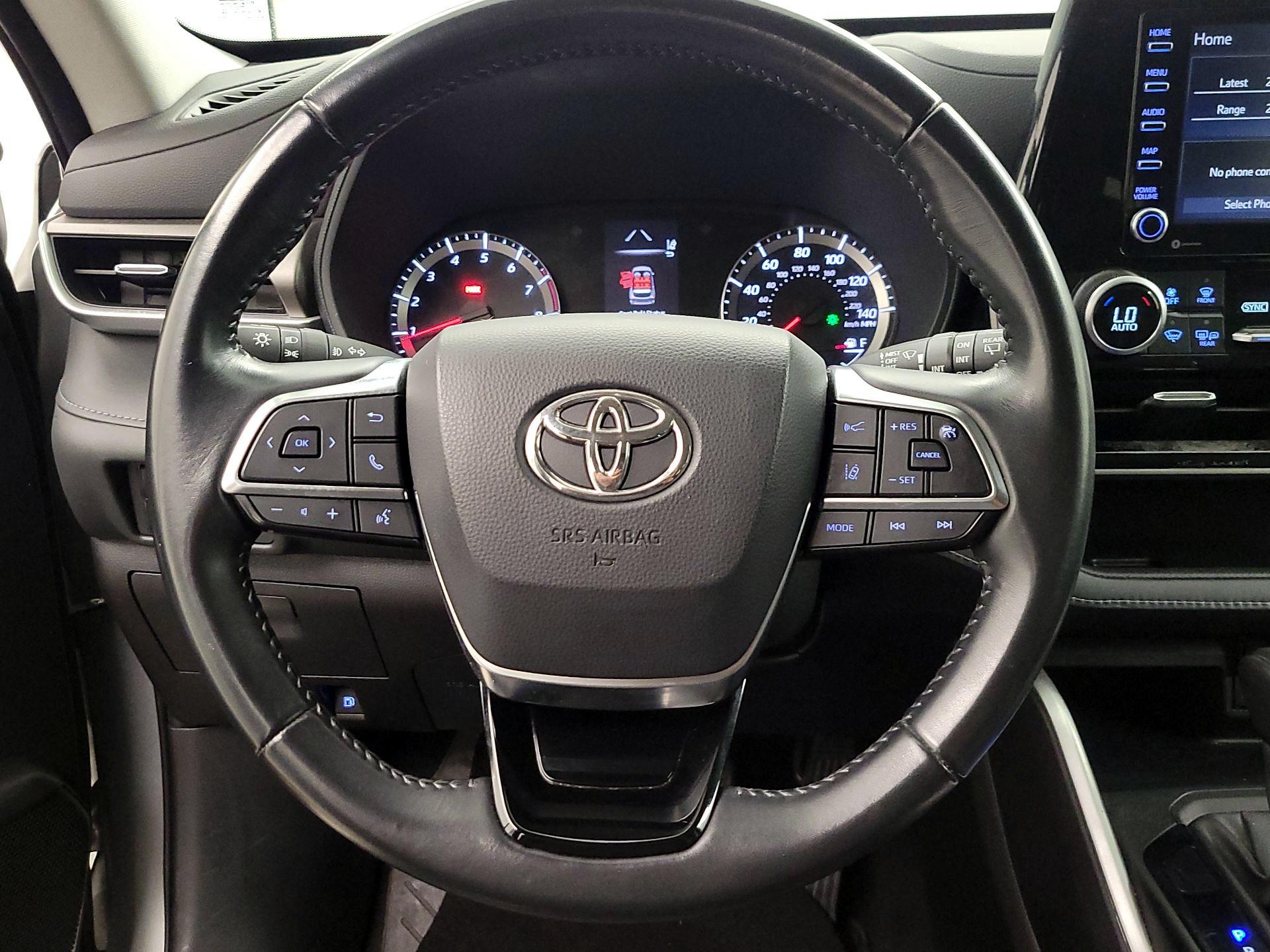 Thumbnail: 2021 Toyota Highlander - 10