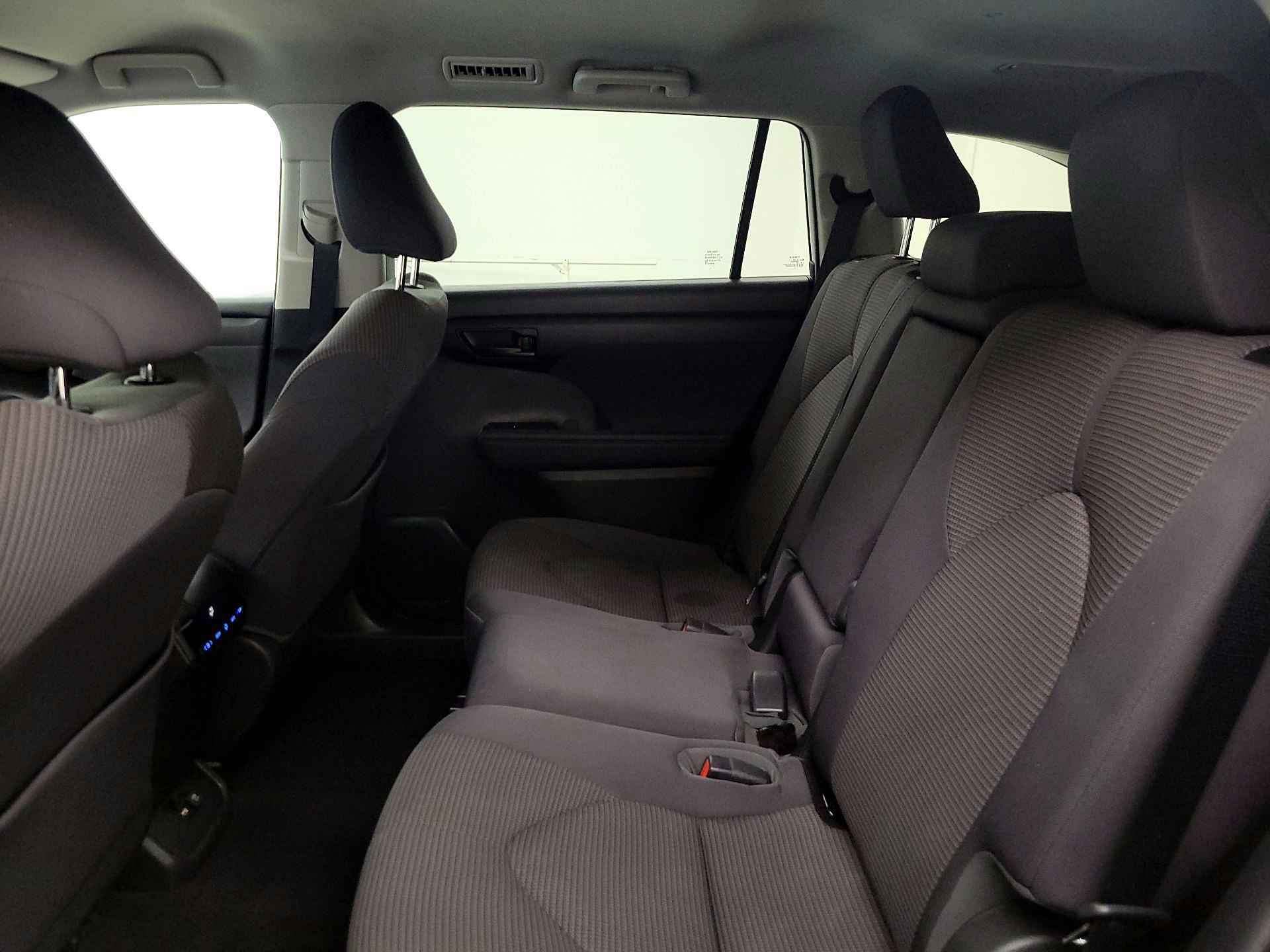 Thumbnail: 2021 Toyota Highlander - 19