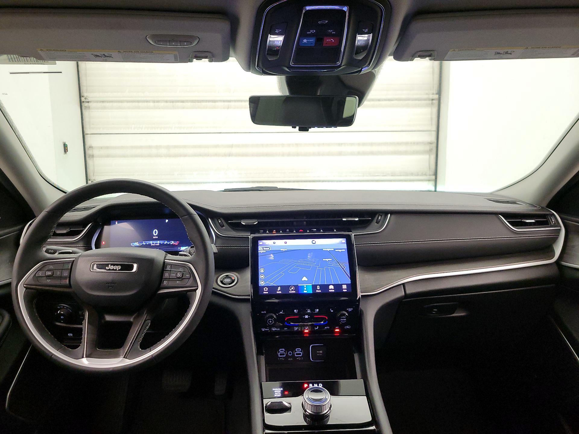 Thumbnail: 2023 Jeep Grand Cherokee L - 9