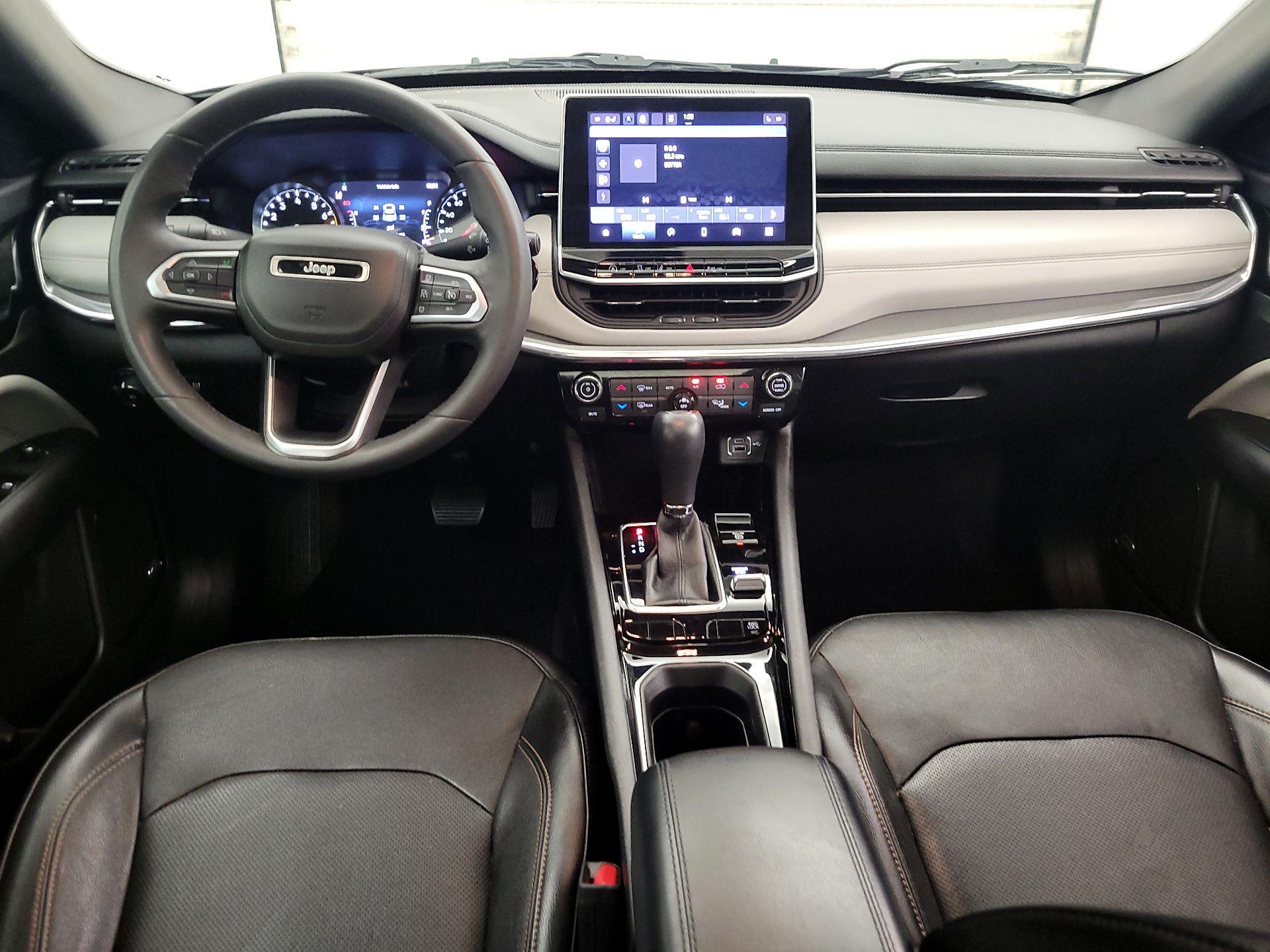 Thumbnail: 2023 Jeep Compass - 9