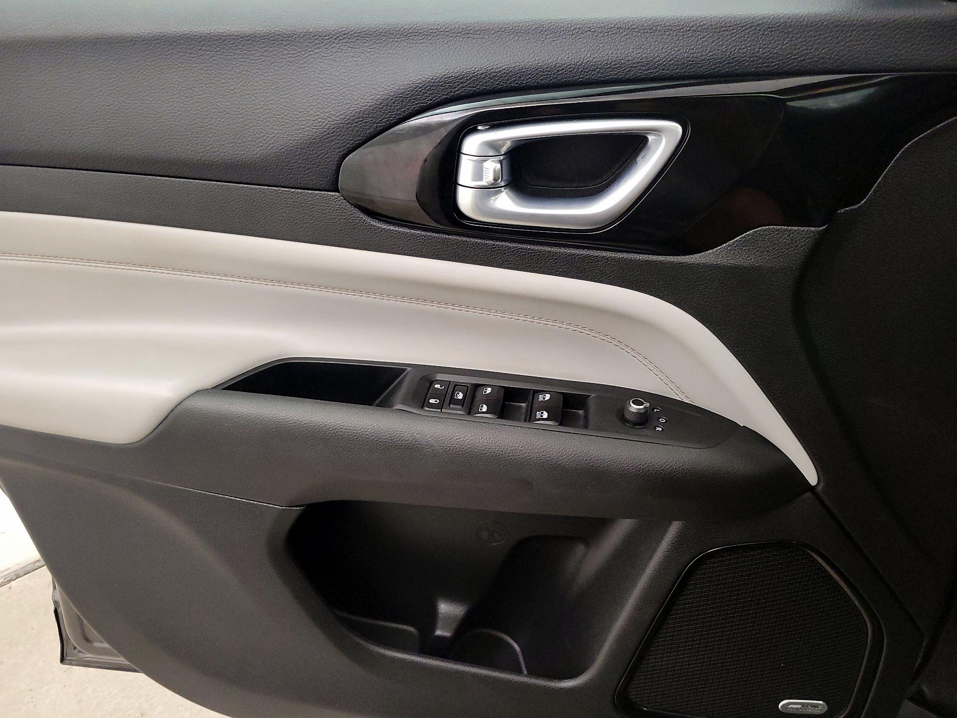 Thumbnail: 2023 Jeep Compass - 12