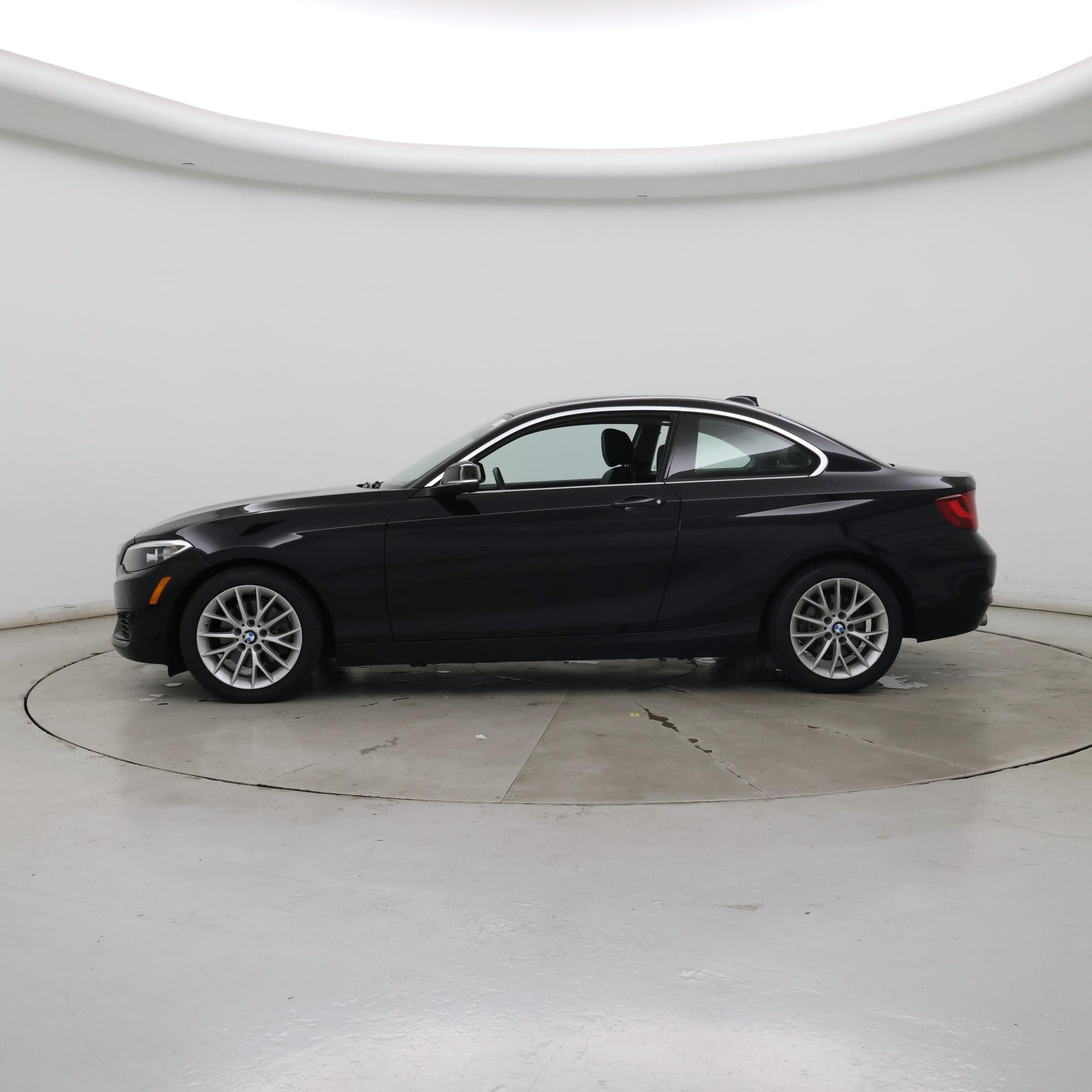 Thumbnail: 2015 BMW 2 Series - 3