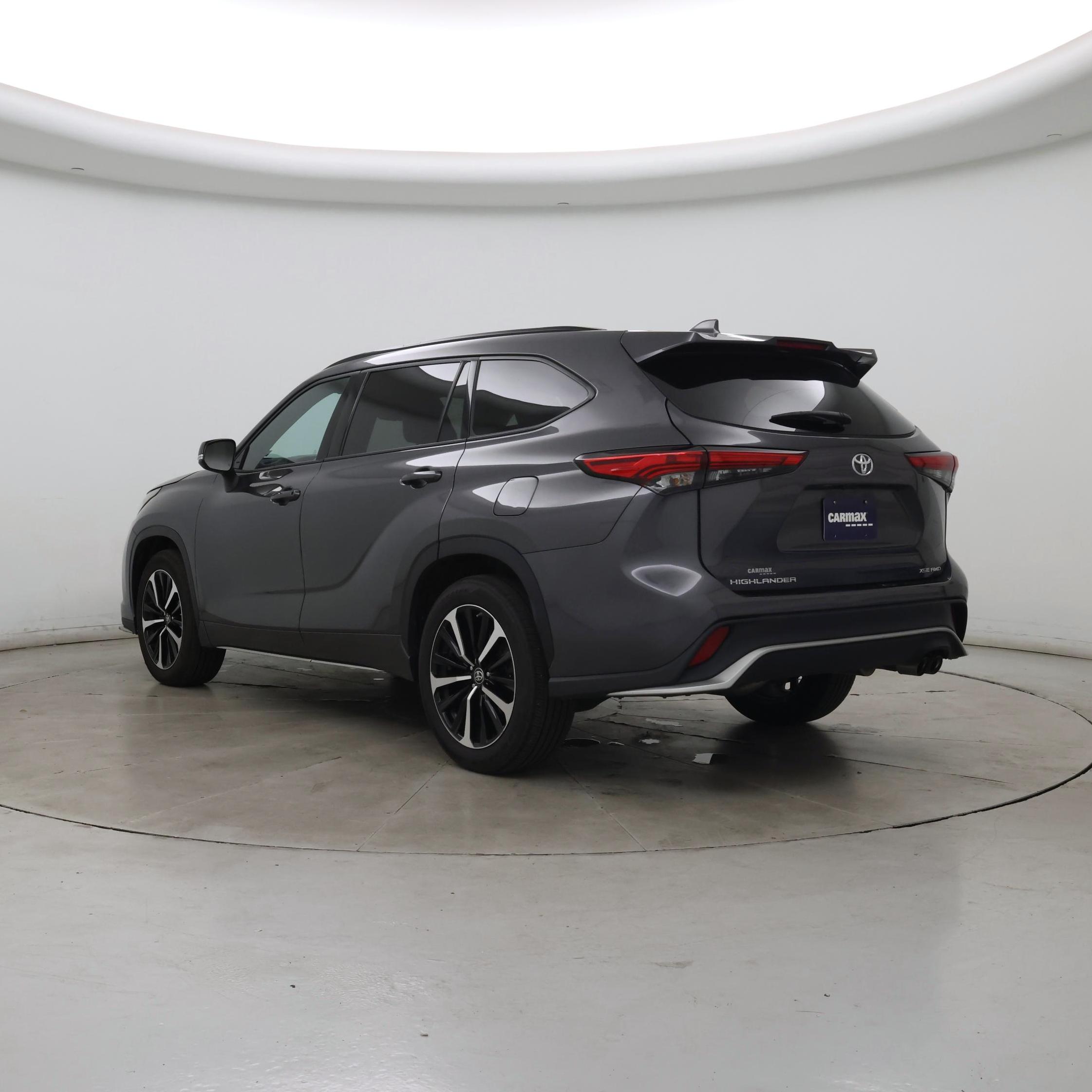 Thumbnail: 2021 Toyota Highlander - 2