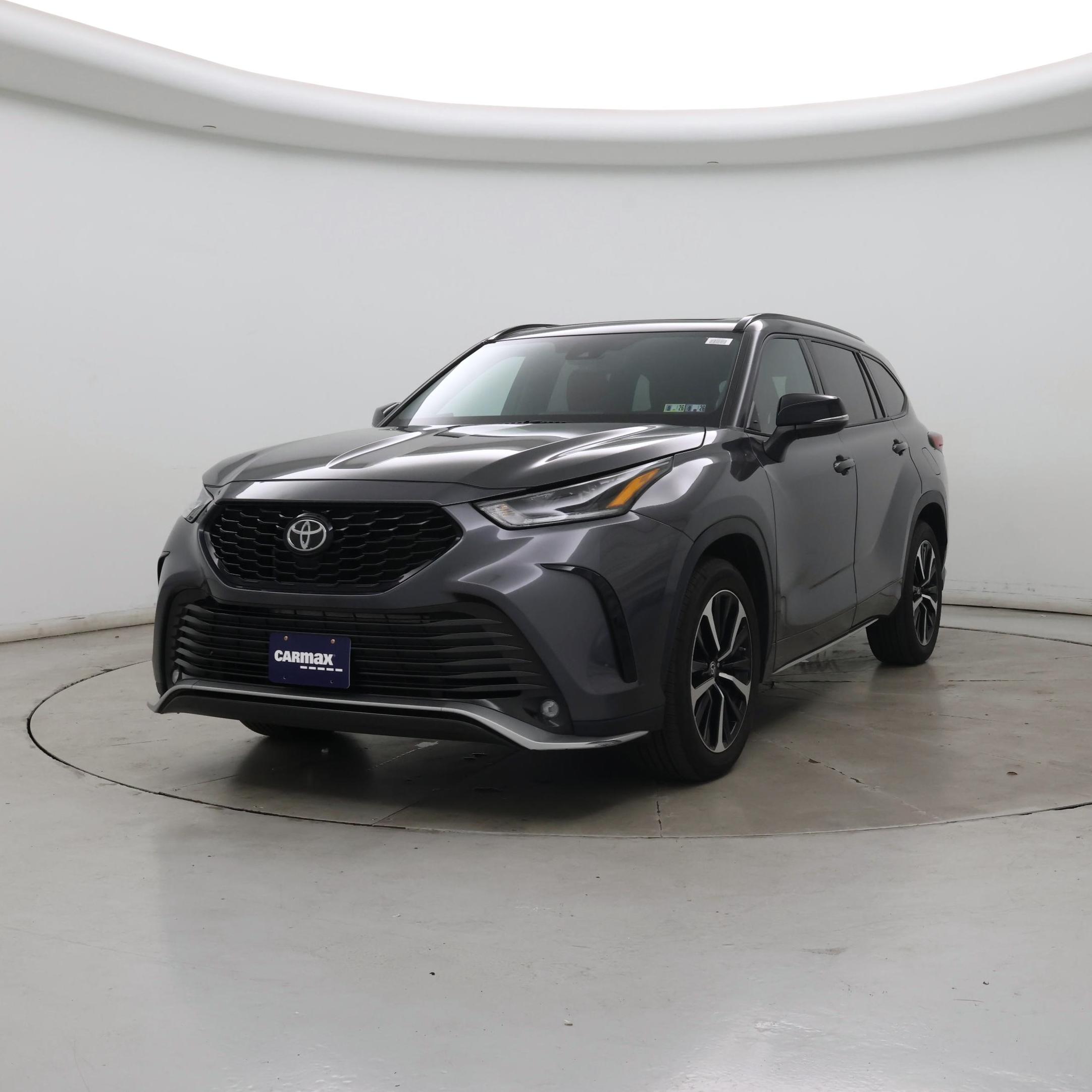 Thumbnail: 2021 Toyota Highlander - 4