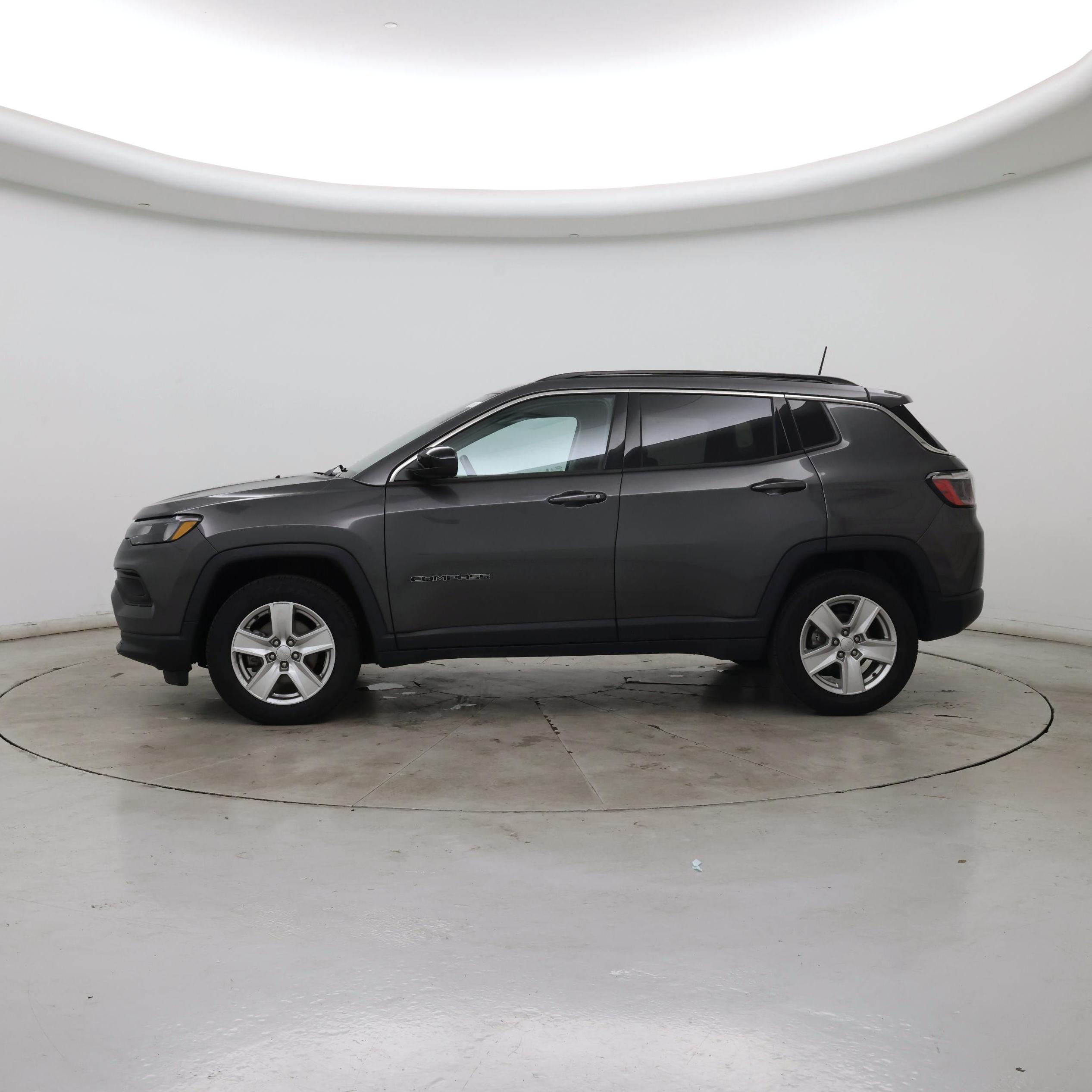 Thumbnail: 2022 Jeep Compass - 3