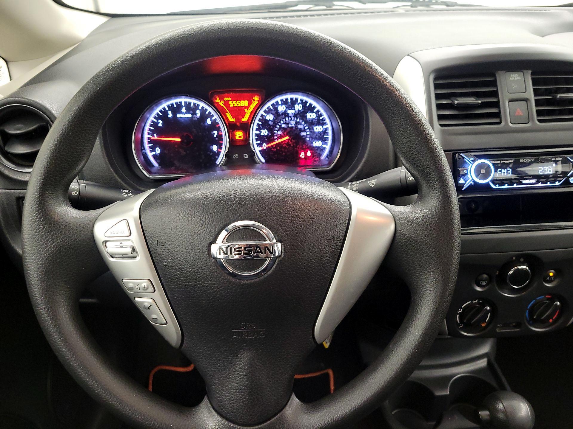 Thumbnail: 2015 Nissan Versa Note - 10