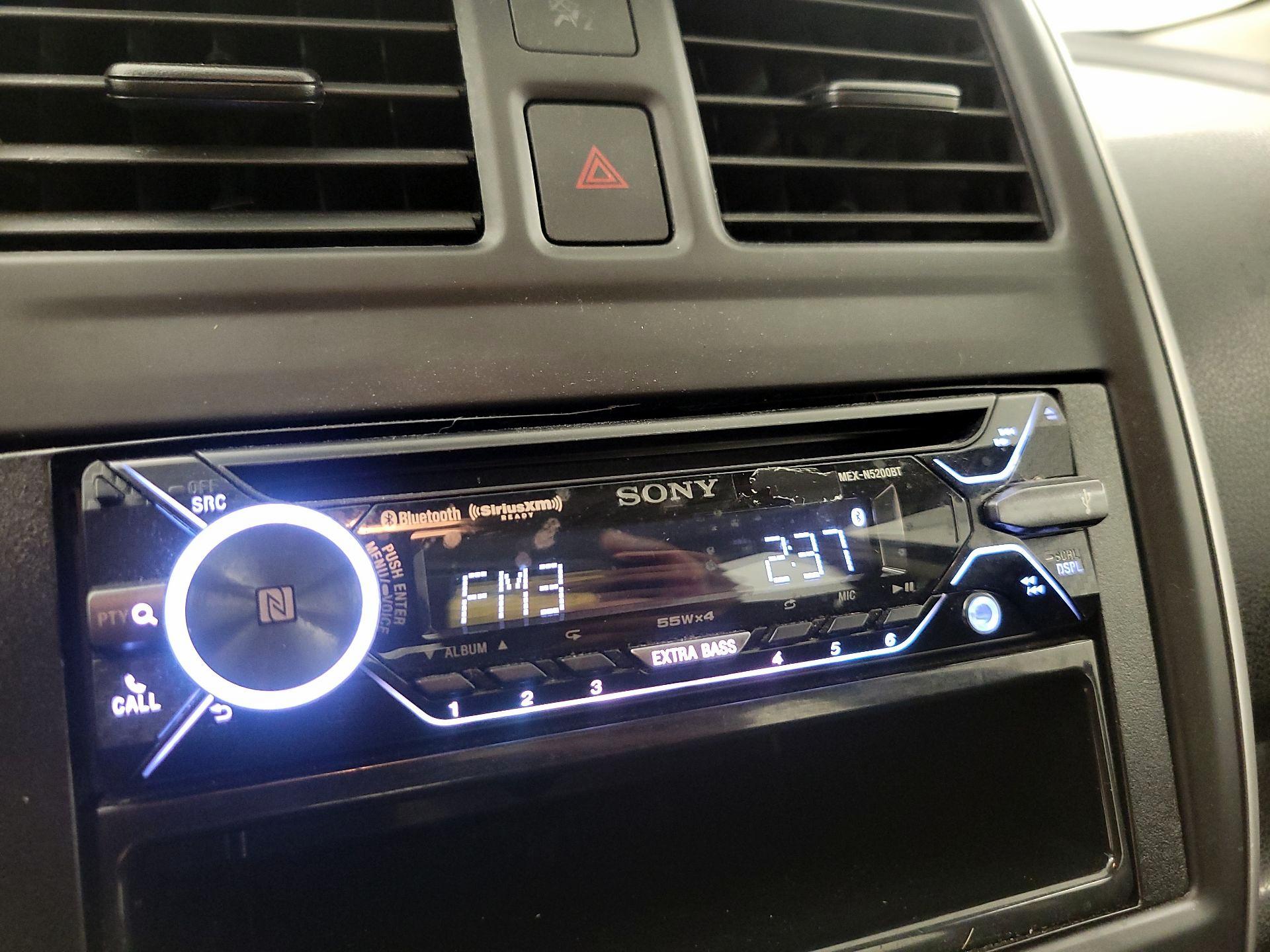 Thumbnail: 2015 Nissan Versa Note - 14