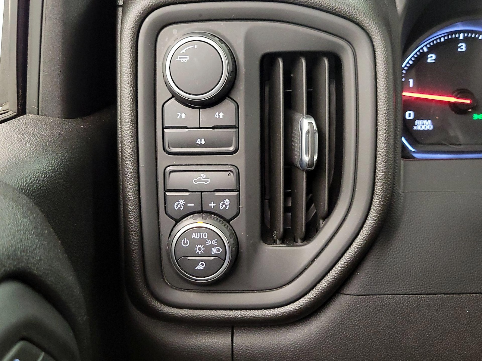 2022 Chevrolet Silverado 2500HD Custom - Photo 14