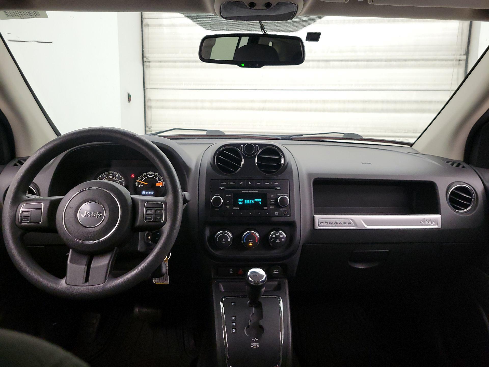 Thumbnail: 2014 Jeep Compass - 9