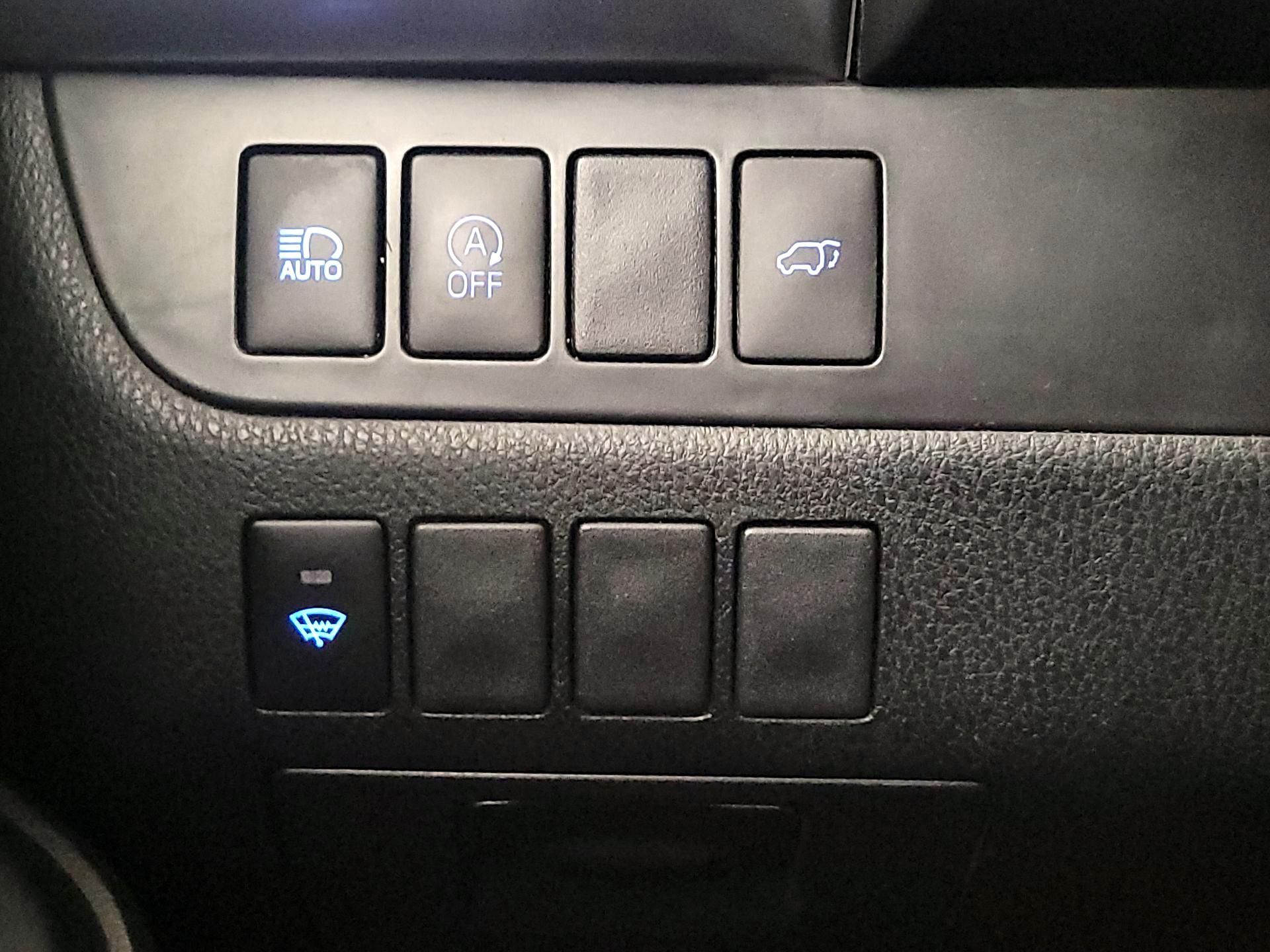 Thumbnail: 2019 Toyota Highlander - 13