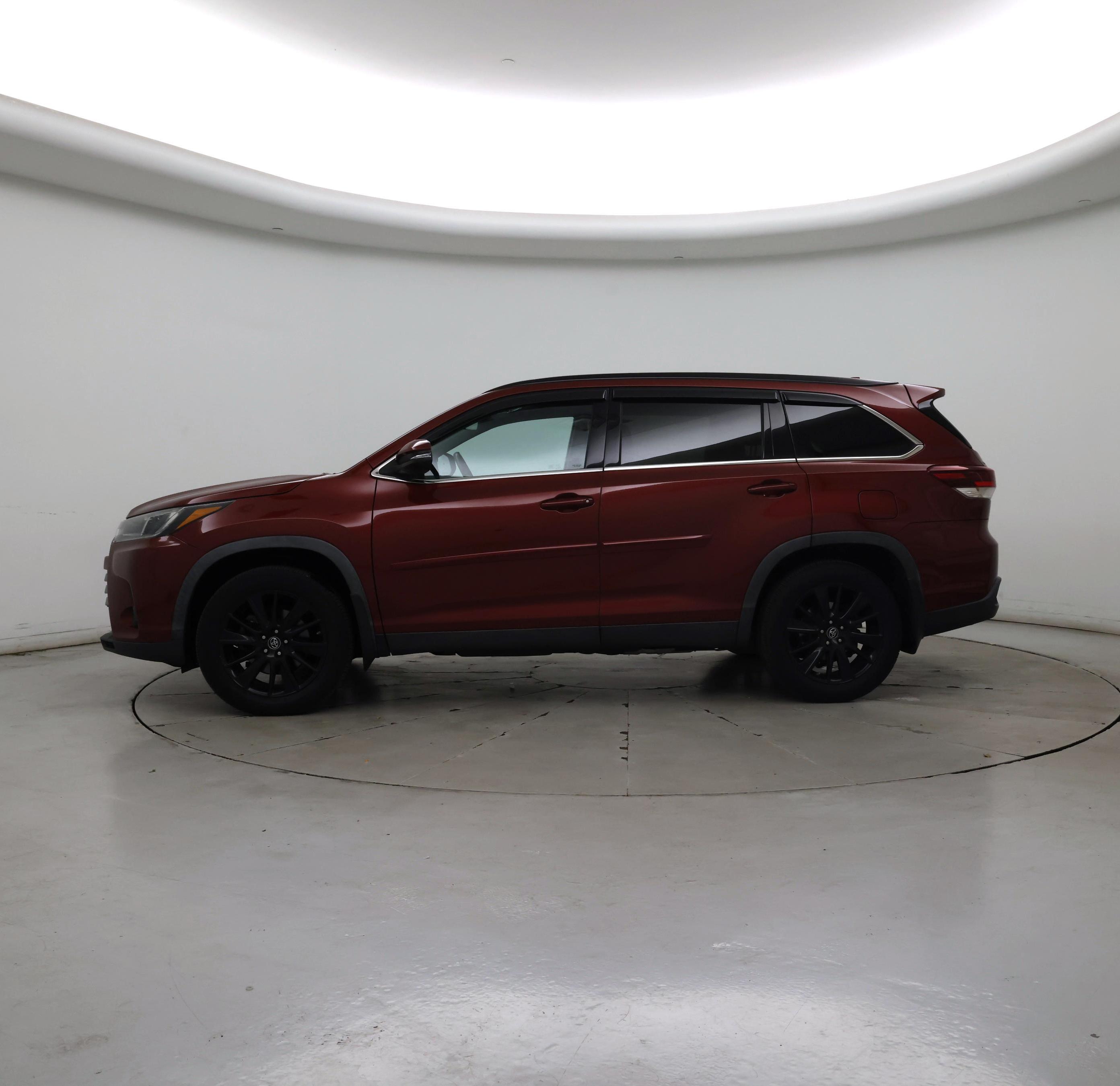 Thumbnail: 2019 Toyota Highlander - 3