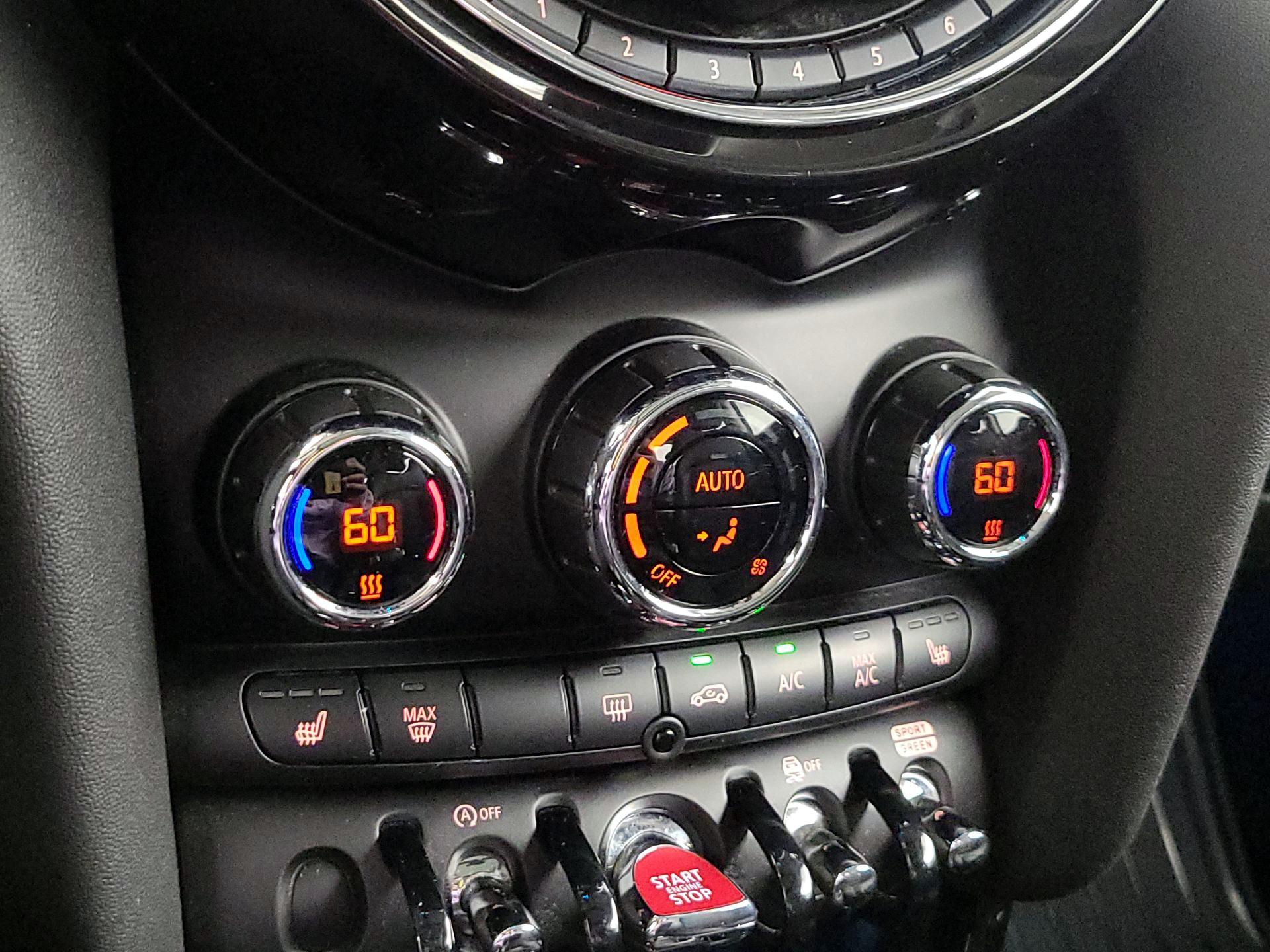 Thumbnail: 2021 MINI Cooper Hardtop - 17