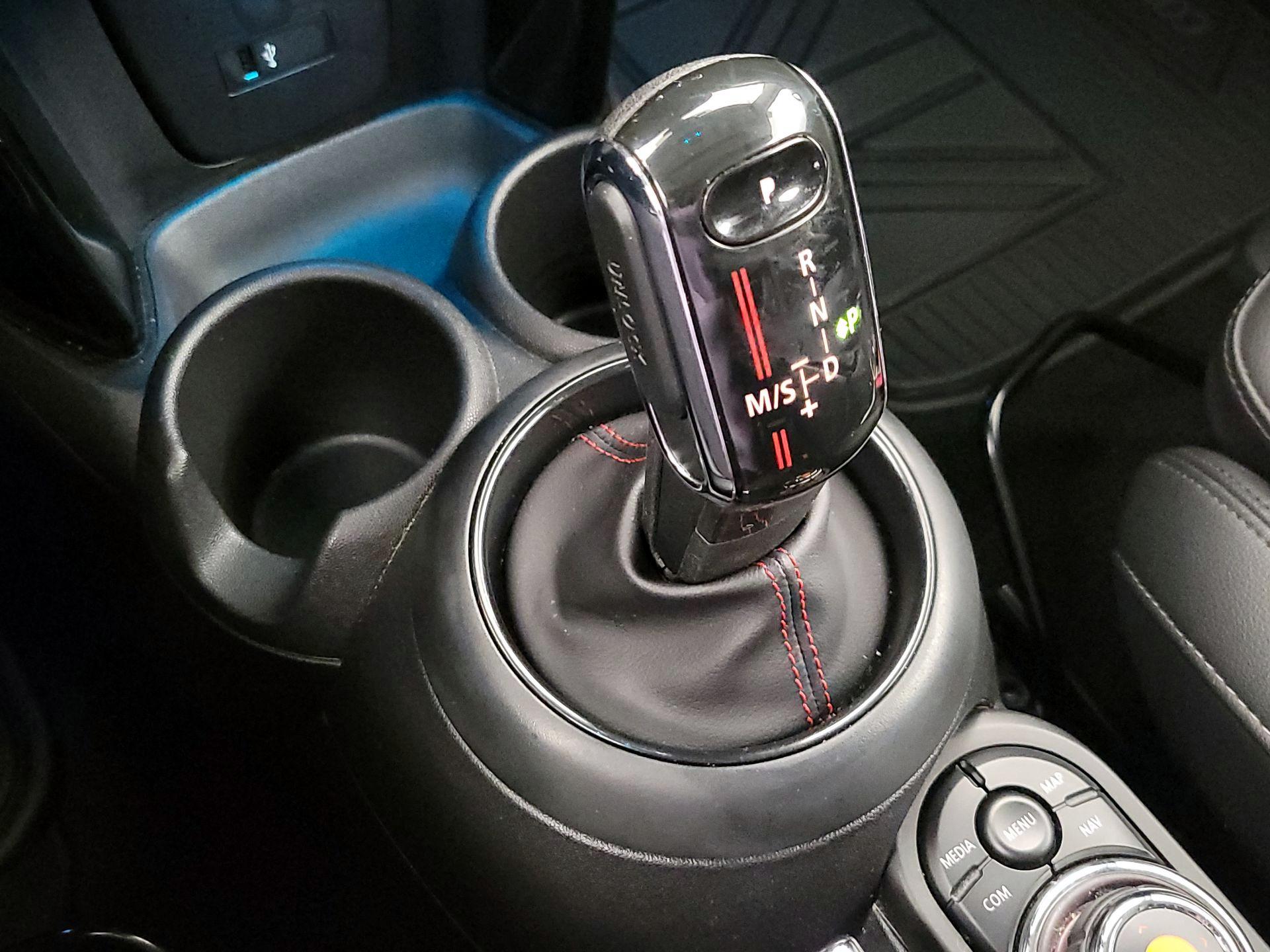 Thumbnail: 2021 MINI Cooper Hardtop - 18